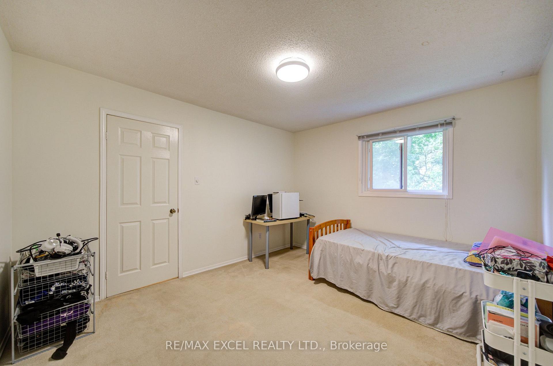 Photo 38 of 104 Lambeth Court, Newmarket, Gorham-College Manor — HOMEH