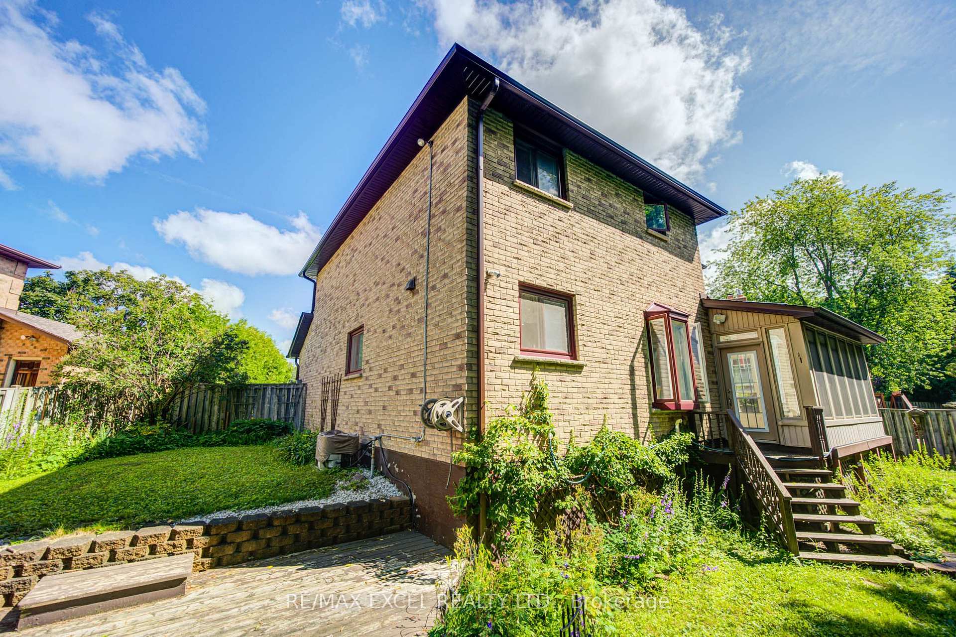 Photo 46 of 104 Lambeth Court, Newmarket, Gorham-College Manor — HOMEH