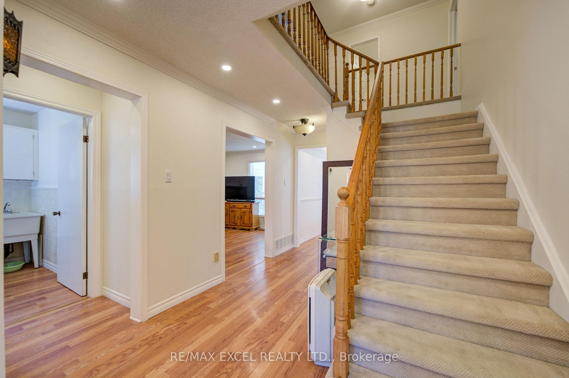 Photo 48 of 104 Lambeth Court, Newmarket, Gorham-College Manor — HOMEH