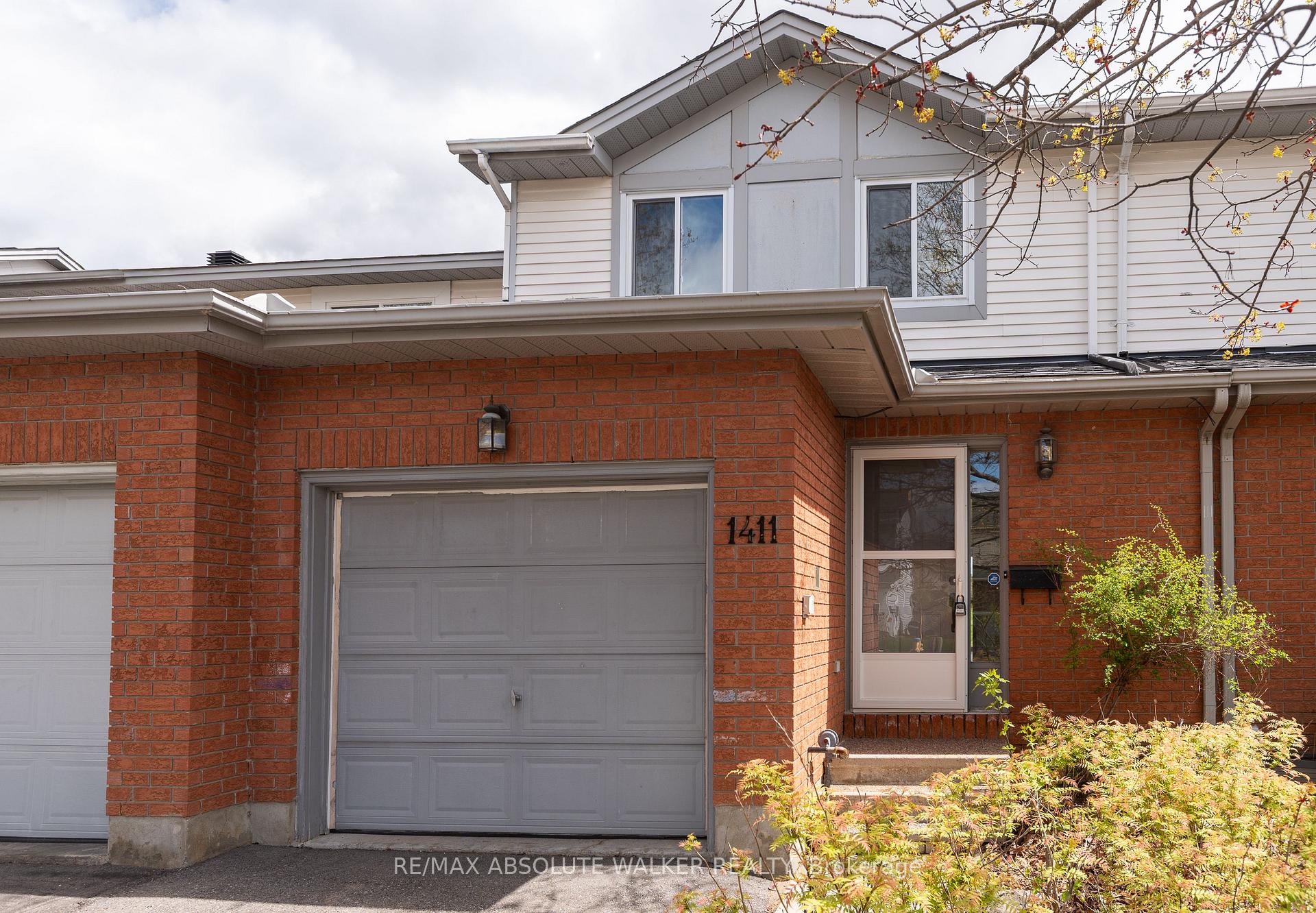 Photo 1 of 1411 Caravel Crescent, Ottawa, Bilberry Creek/Queenswood Heights — HOMEH