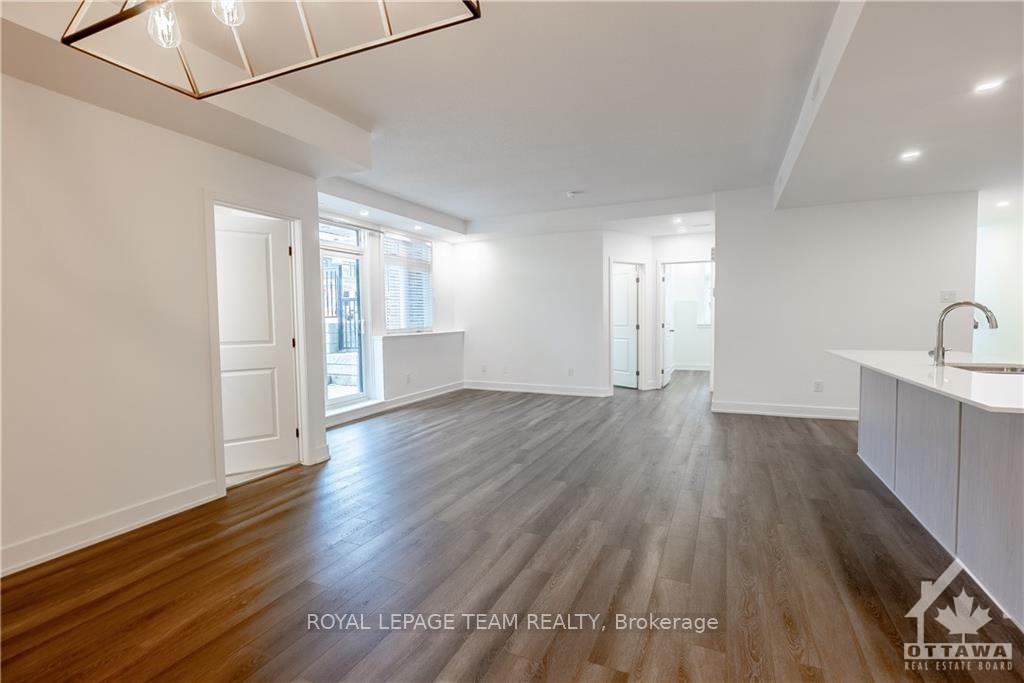 Photo 10 of Unit C, 55 Overberg Way, Ottawa, Kanata - Emerald Meadows/Trailwest — HOMEH