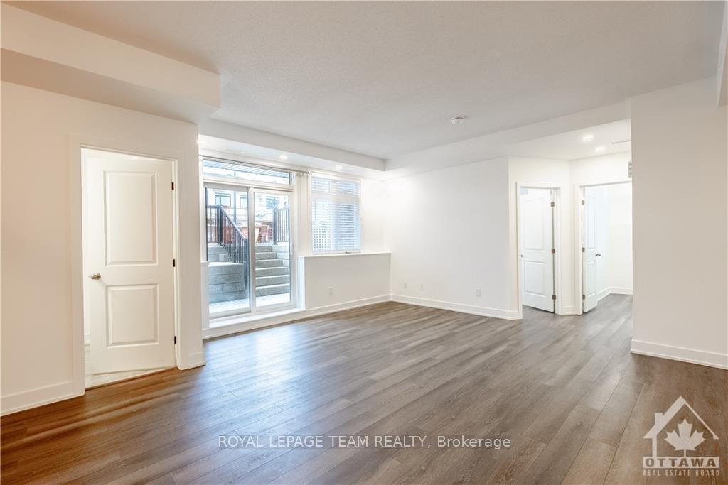 Photo 11 of Unit C, 55 Overberg Way, Ottawa, Kanata - Emerald Meadows/Trailwest — HOMEH