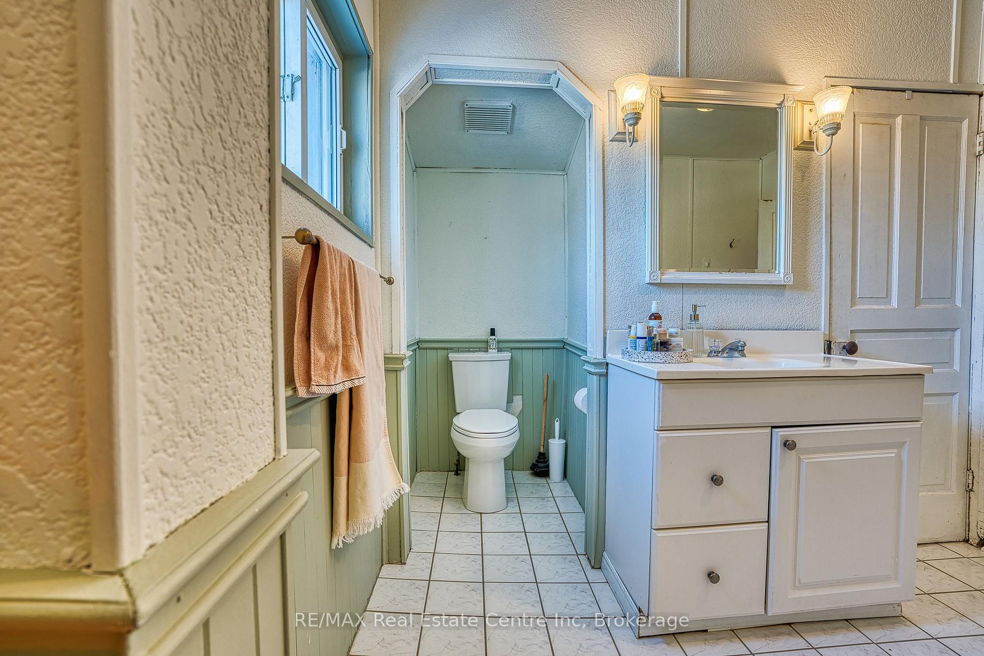 Photo 22 of 34 Wellington Street, Mapleton, Rural Mapleton — HOMEH