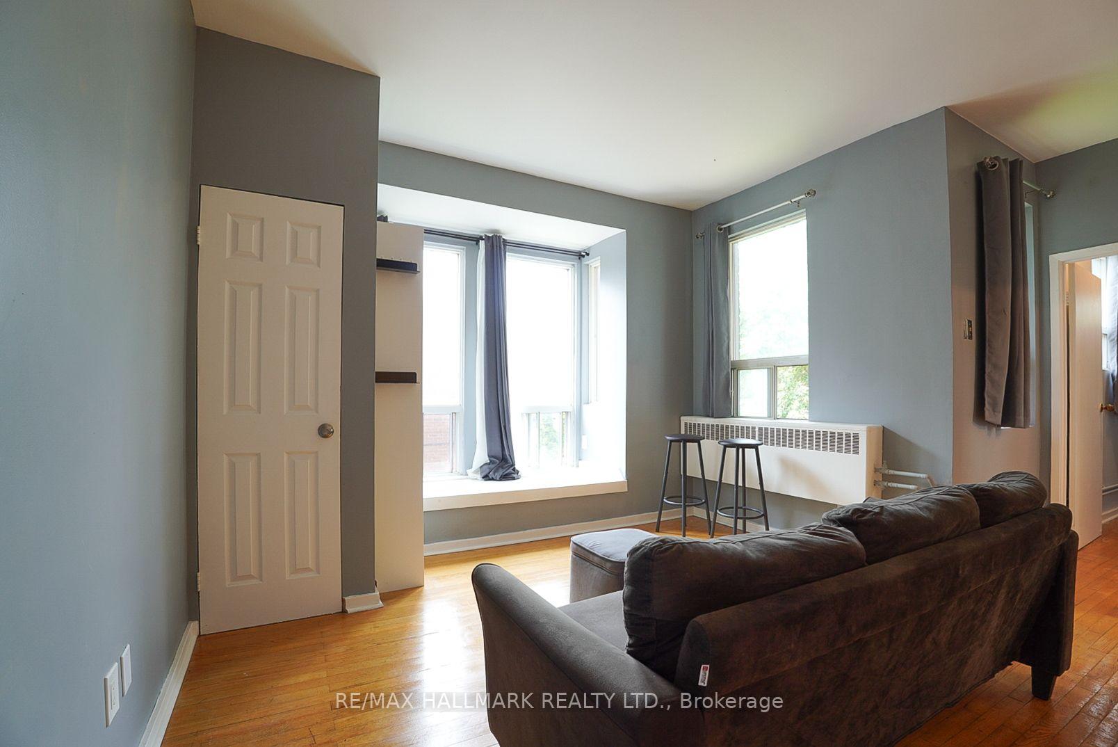 Photo 2 of Unit 3, 1432 Queen Street E, Toronto, Greenwood-Coxwell — HOMEH