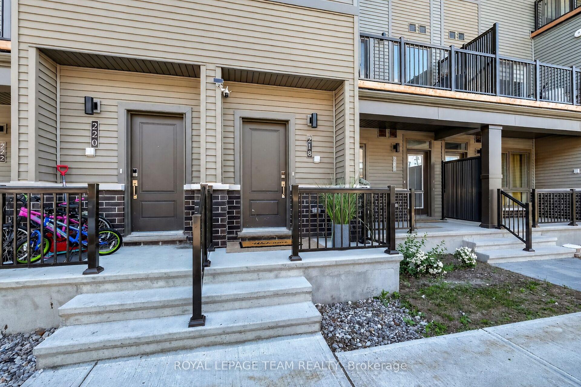 Photo 4 of 218 Parnian Private, Ottawa, Barrhaven - Half Moon Bay — HOMEH