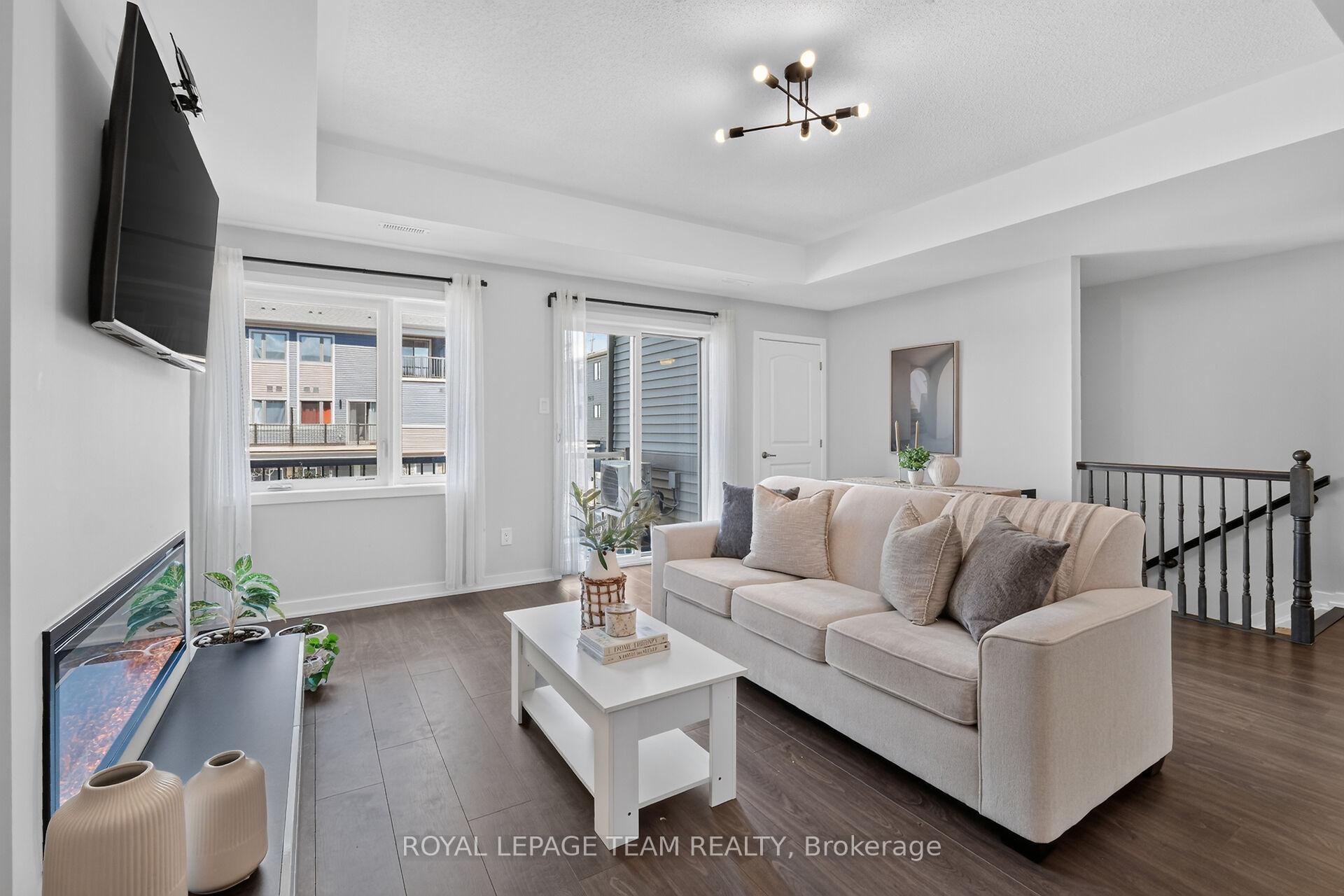 Photo 11 of 218 Parnian Private, Ottawa, Barrhaven - Half Moon Bay — HOMEH