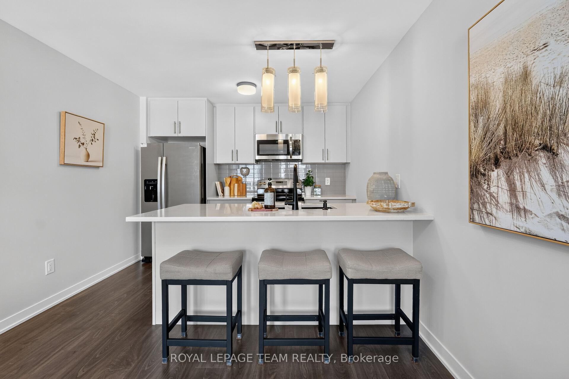 Photo 19 of 218 Parnian Private, Ottawa, Barrhaven - Half Moon Bay — HOMEH