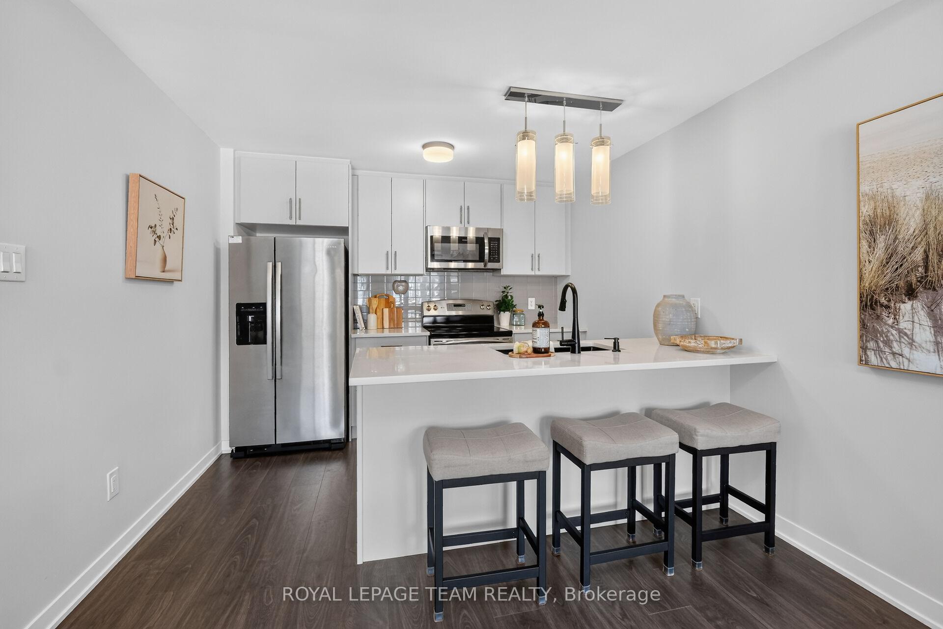Photo 20 of 218 Parnian Private, Ottawa, Barrhaven - Half Moon Bay — HOMEH