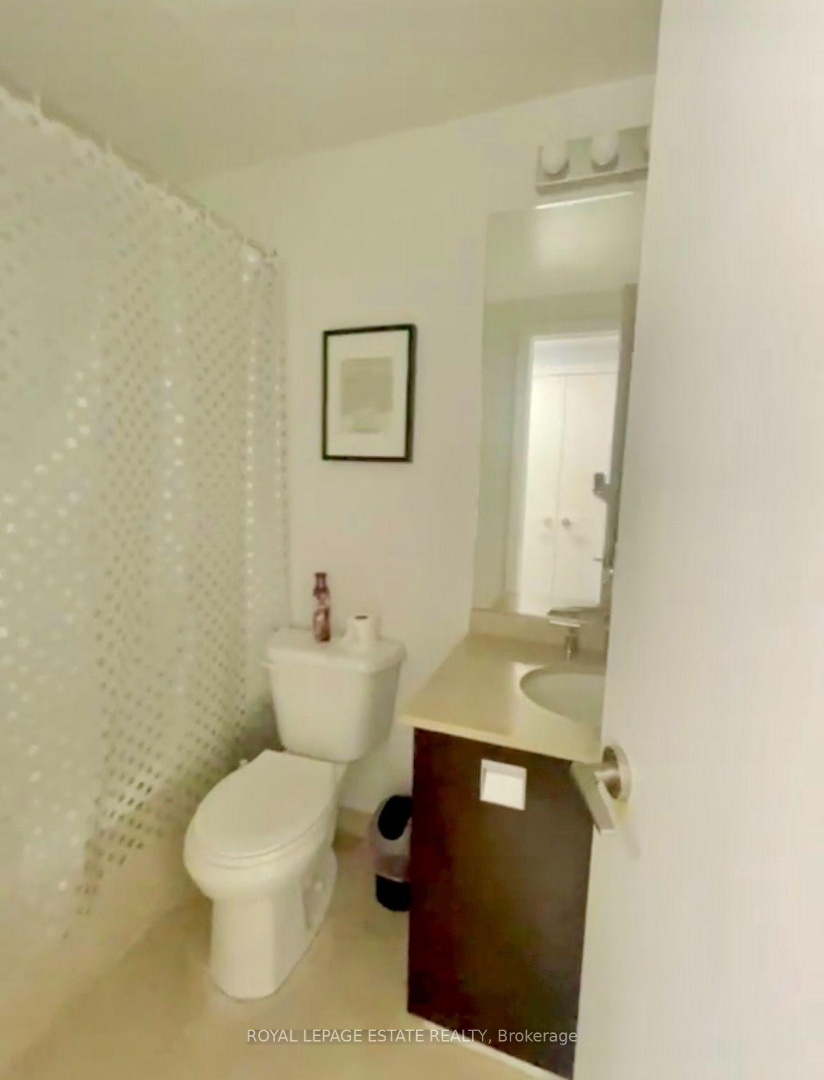 Photo 8 of Unit 910, 33 Charles Street E, Toronto, Church-Yonge Corridor — HOMEH