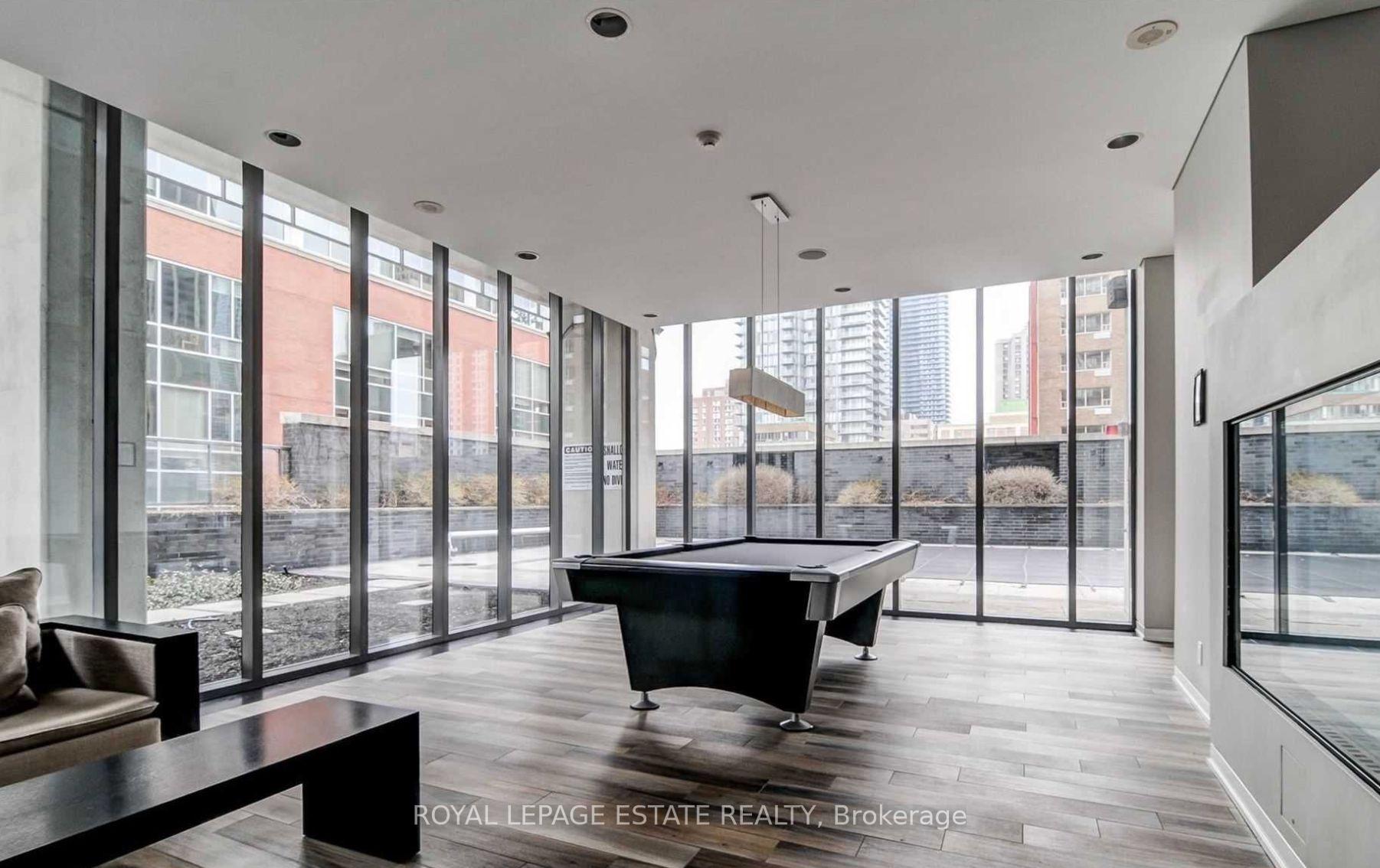 Photo 17 of Unit 910, 33 Charles Street E, Toronto, Church-Yonge Corridor — HOMEH