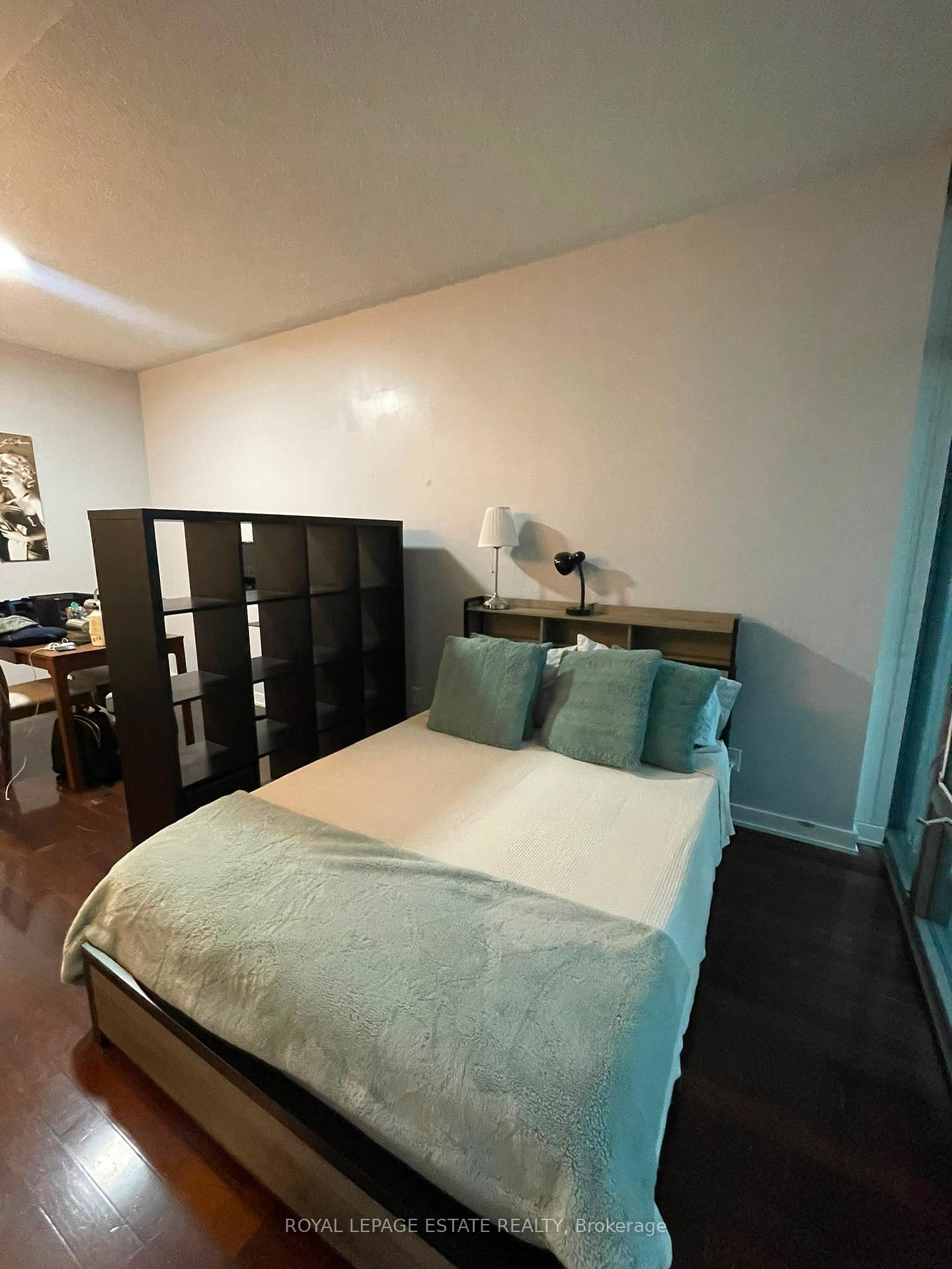 Photo 6 of Unit 910, 33 Charles Street E, Toronto, Church-Yonge Corridor — HOMEH
