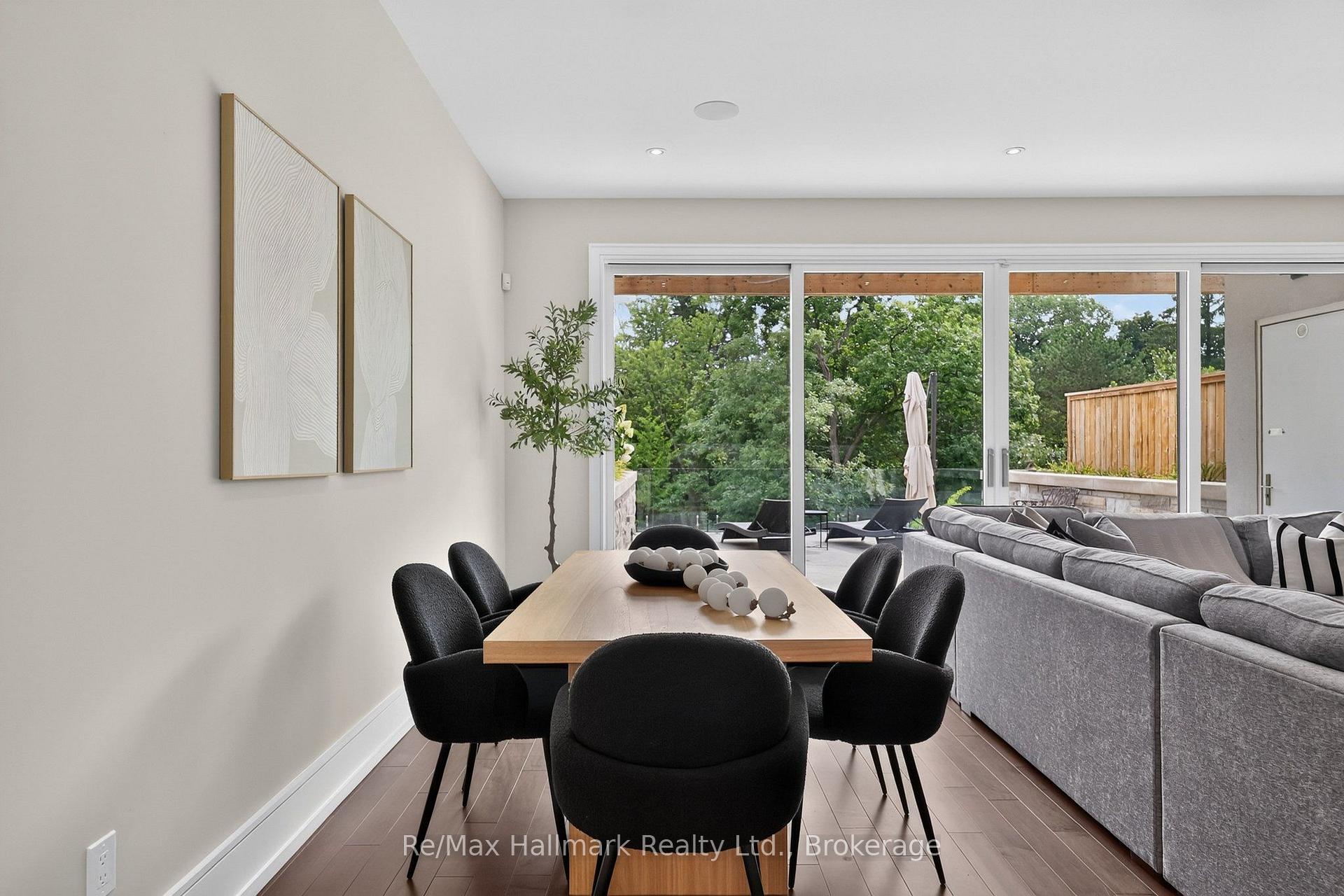 Photo 19 of Unit 14, 10 Maple Grove Drive, Oakville, Morrison — HOMEH