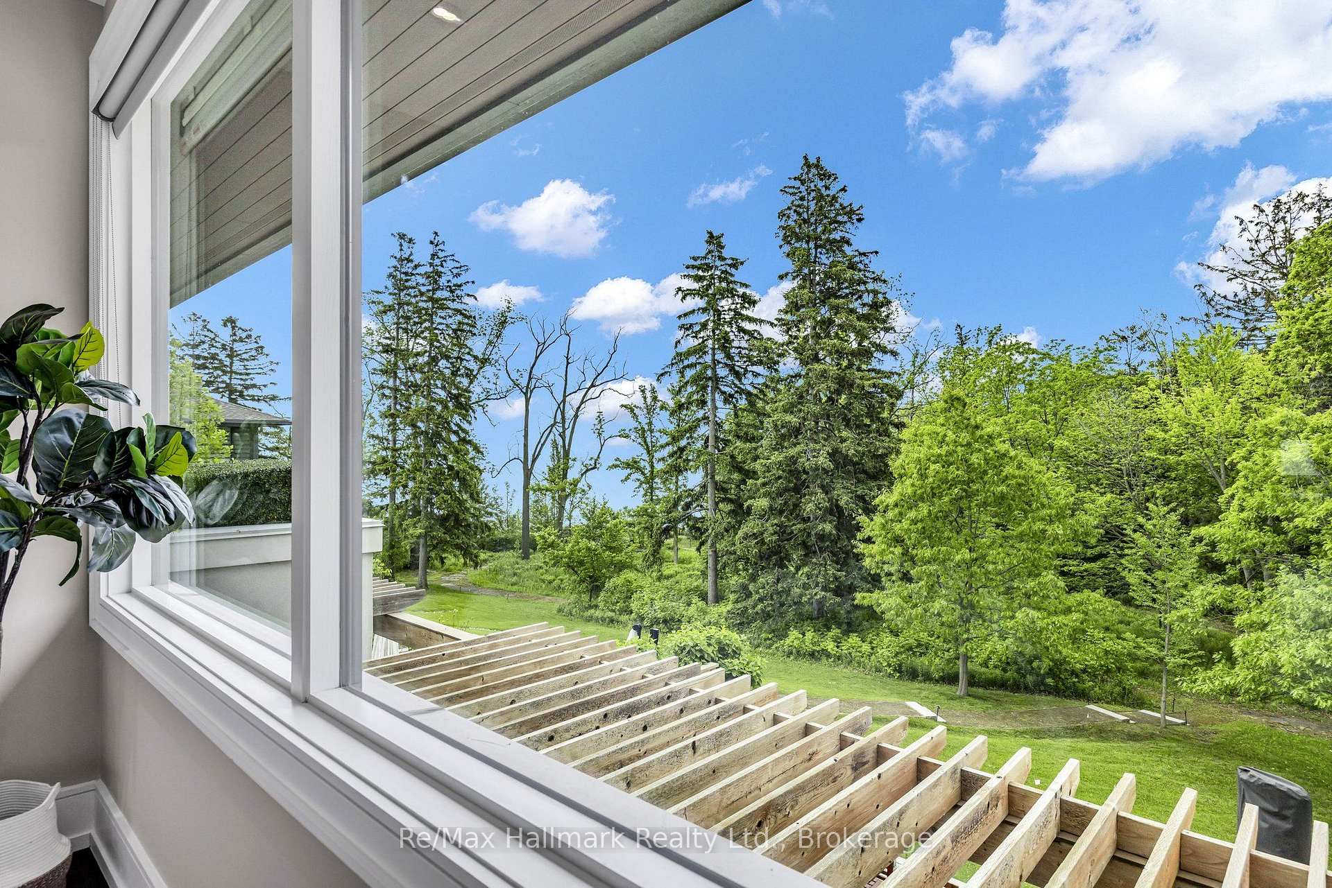 Photo 33 of Unit 14, 10 Maple Grove Drive, Oakville, Morrison — HOMEH