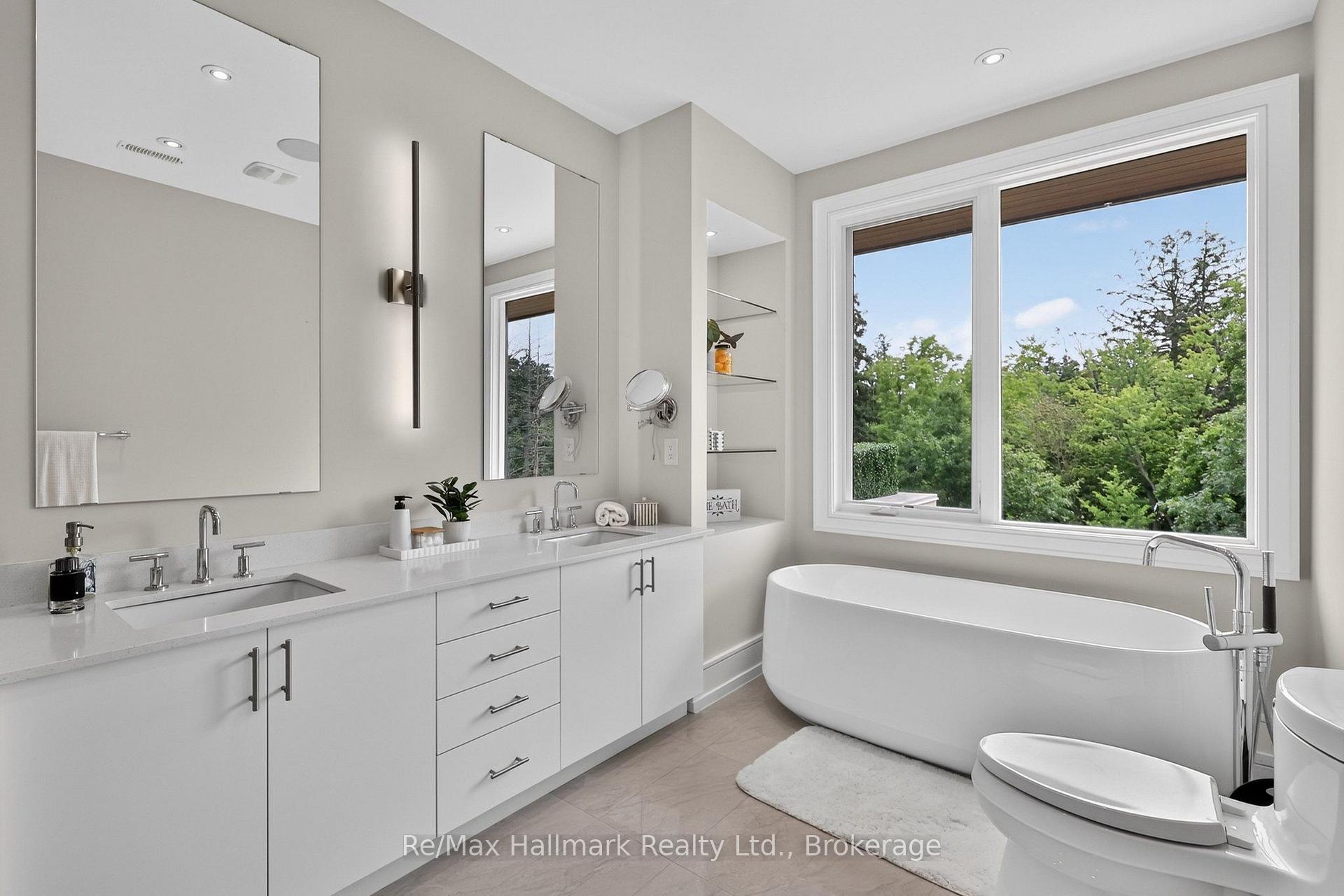 Photo 35 of Unit 14, 10 Maple Grove Drive, Oakville, Morrison — HOMEH