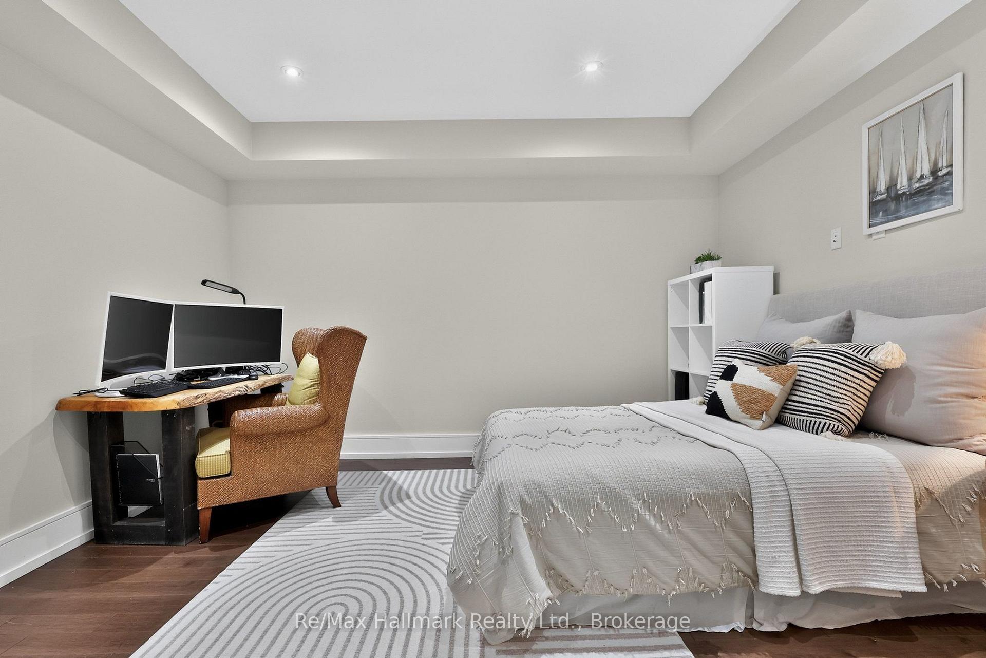 Photo 42 of Unit 14, 10 Maple Grove Drive, Oakville, Morrison — HOMEH