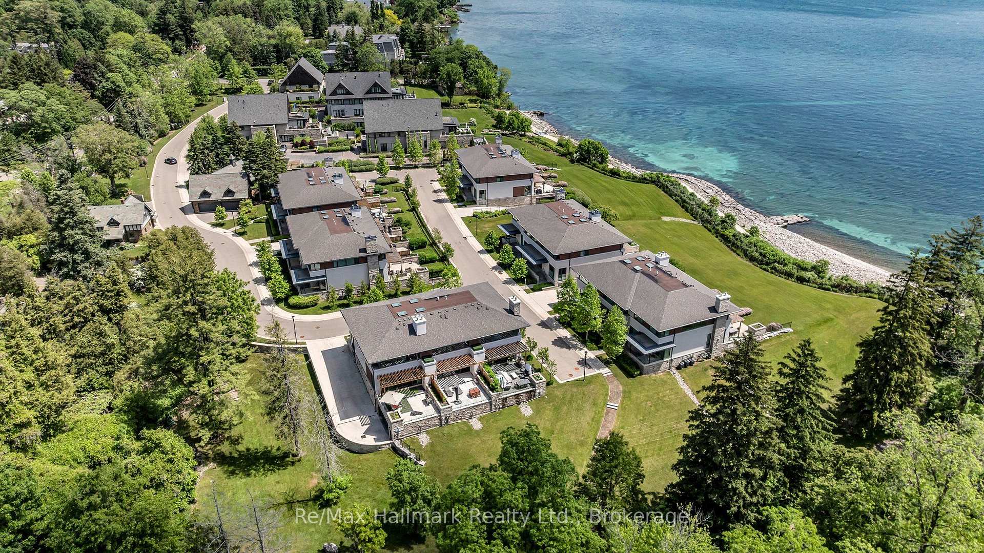 Photo 47 of Unit 14, 10 Maple Grove Drive, Oakville, Morrison — HOMEH