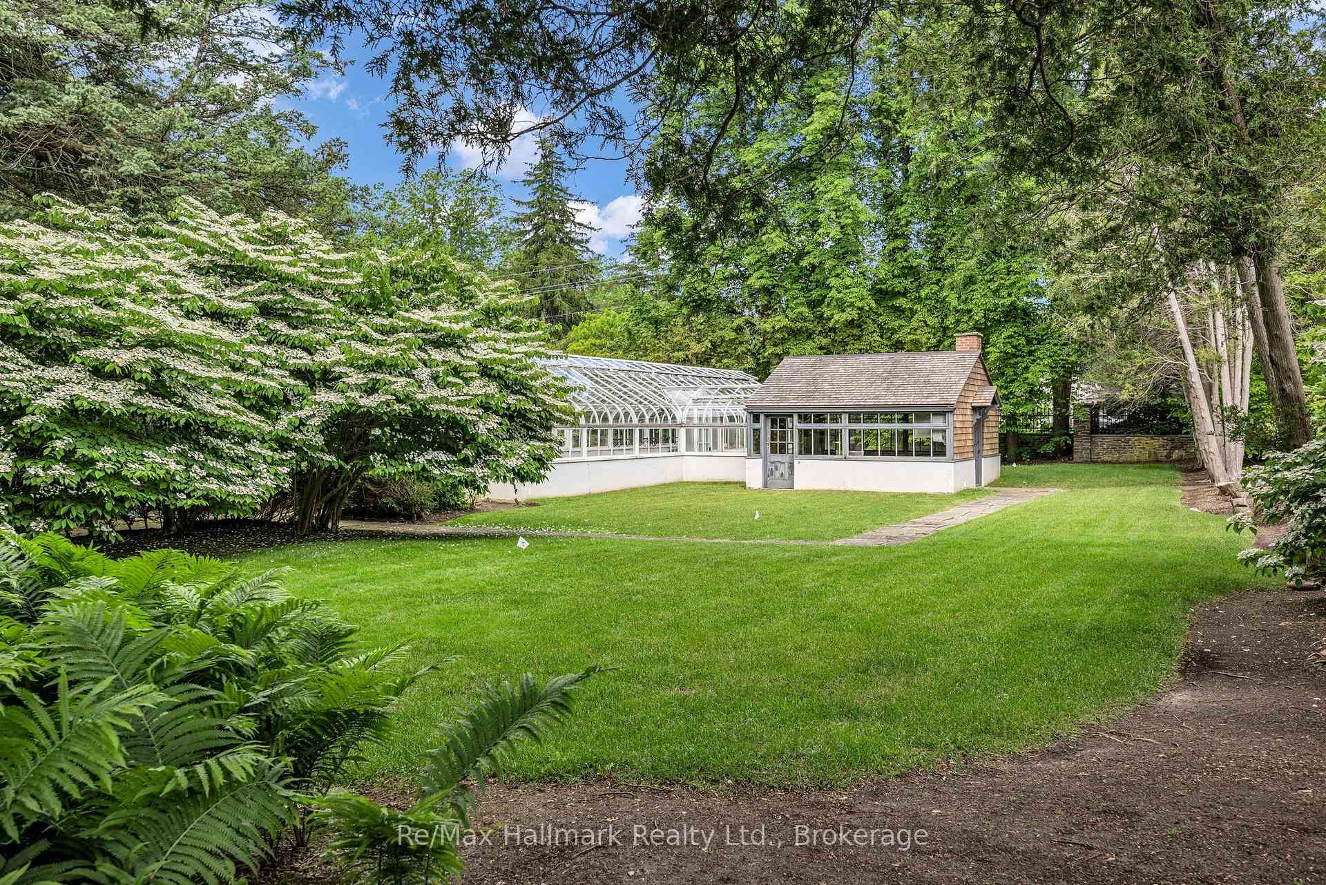 Photo 49 of Unit 14, 10 Maple Grove Drive, Oakville, Morrison — HOMEH