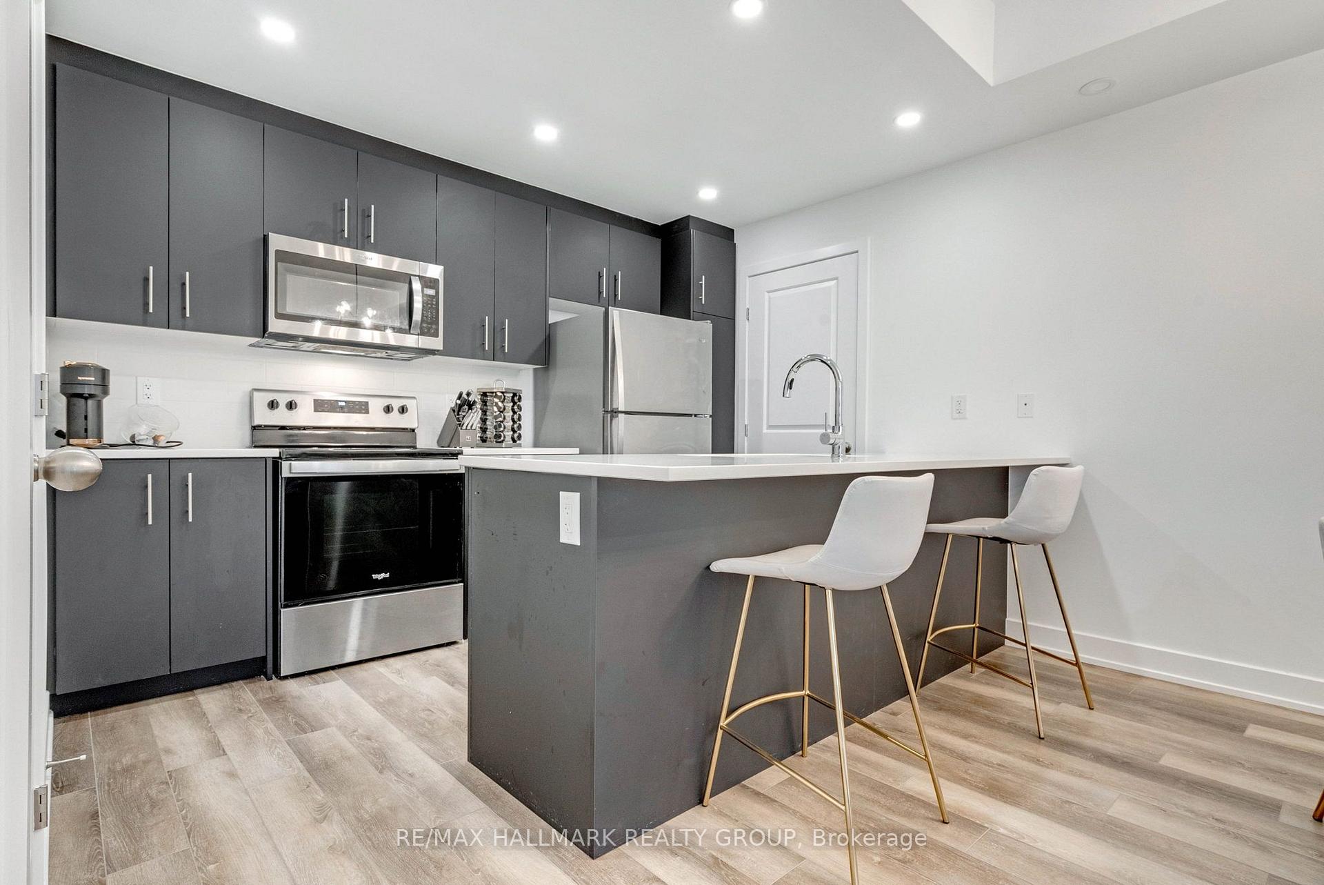 Photo 8 of Unit F, 310 Tulum Crescent, Ottawa, Kanata - Emerald Meadows/Trailwest — HOMEH