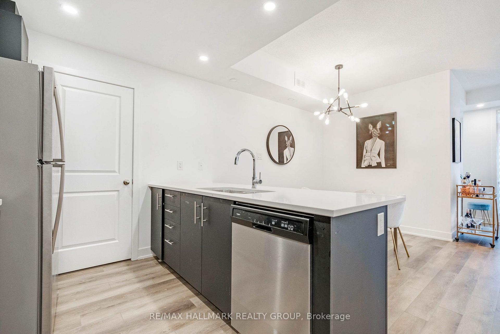 Photo 10 of Unit F, 310 Tulum Crescent, Ottawa, Kanata - Emerald Meadows/Trailwest — HOMEH