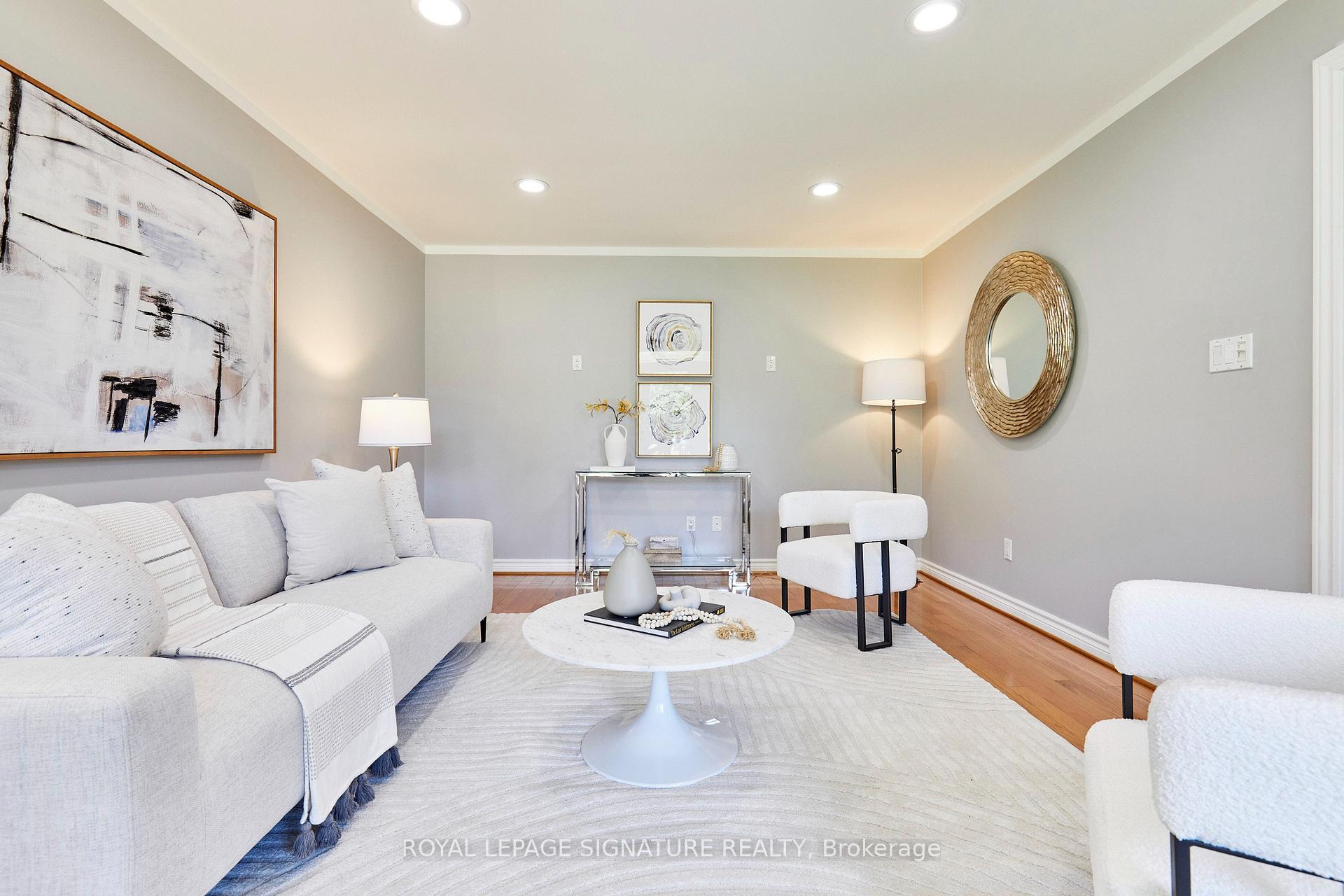 Photo 5 of 122 Heatherside Drive, Scarborough, L'Amoreaux — HOMEH