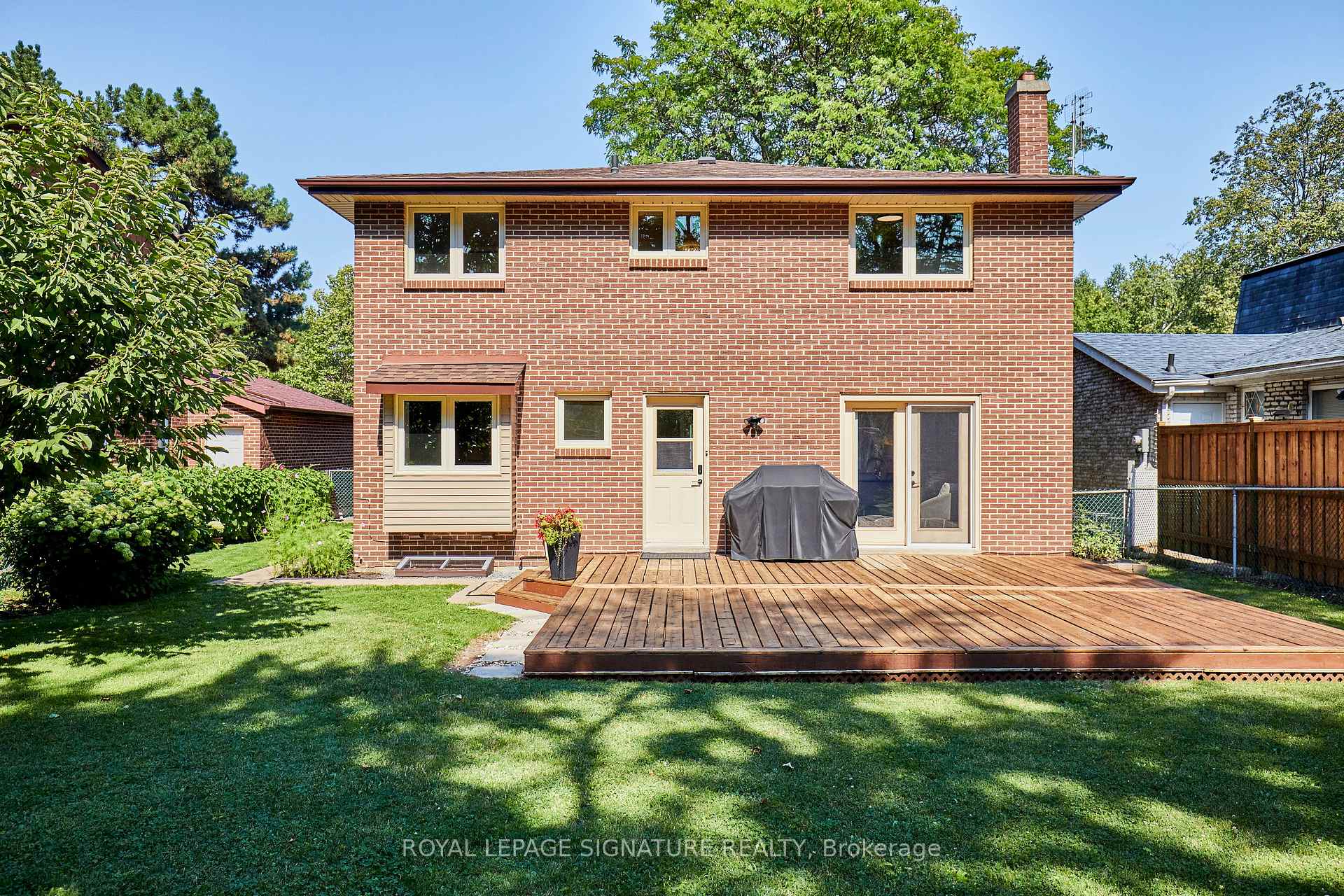 Photo 36 of 122 Heatherside Drive, Scarborough, L'Amoreaux — HOMEH