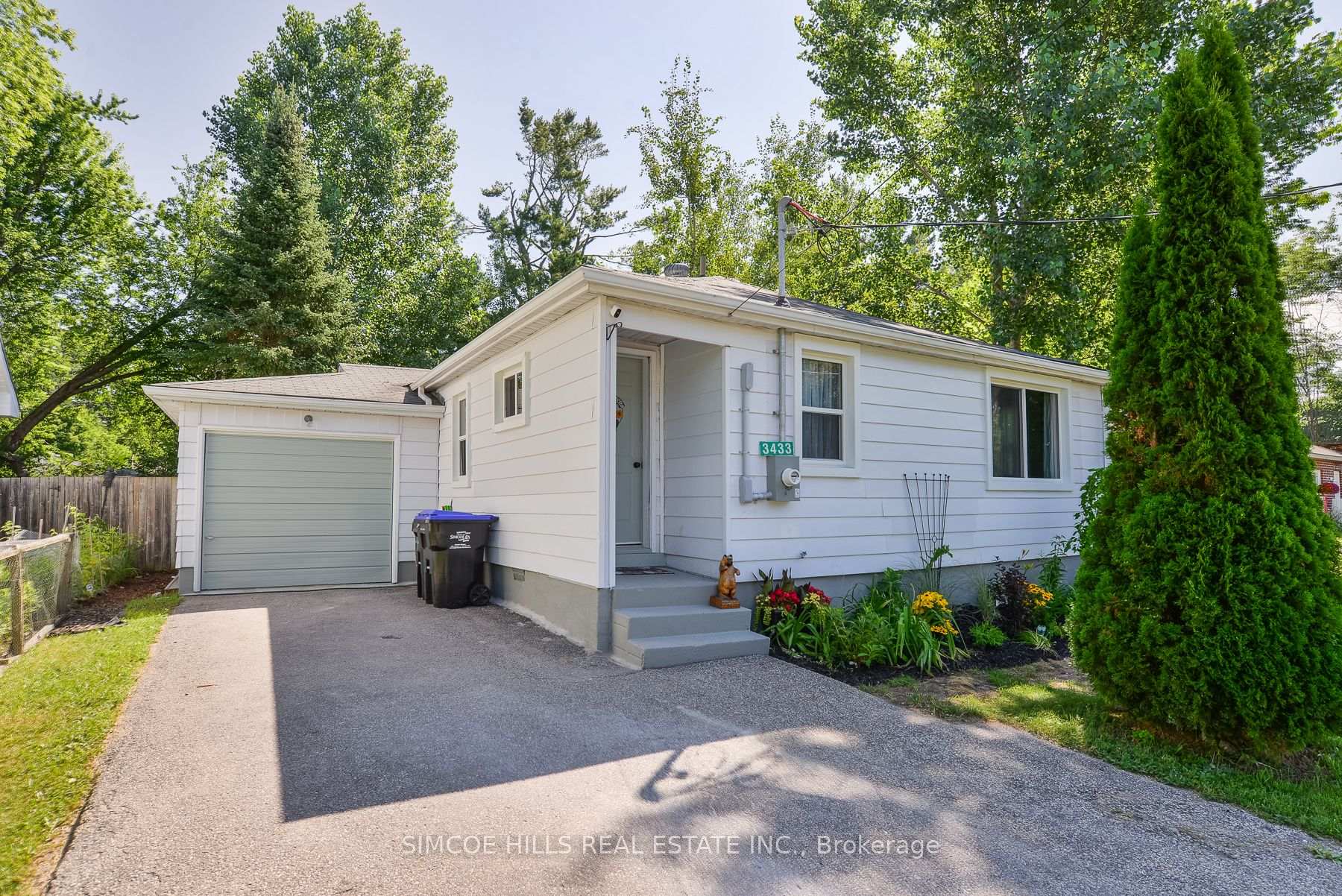 Photo 1 of 3433 Beachview Avenue, Severn, West Shore — HOMEH