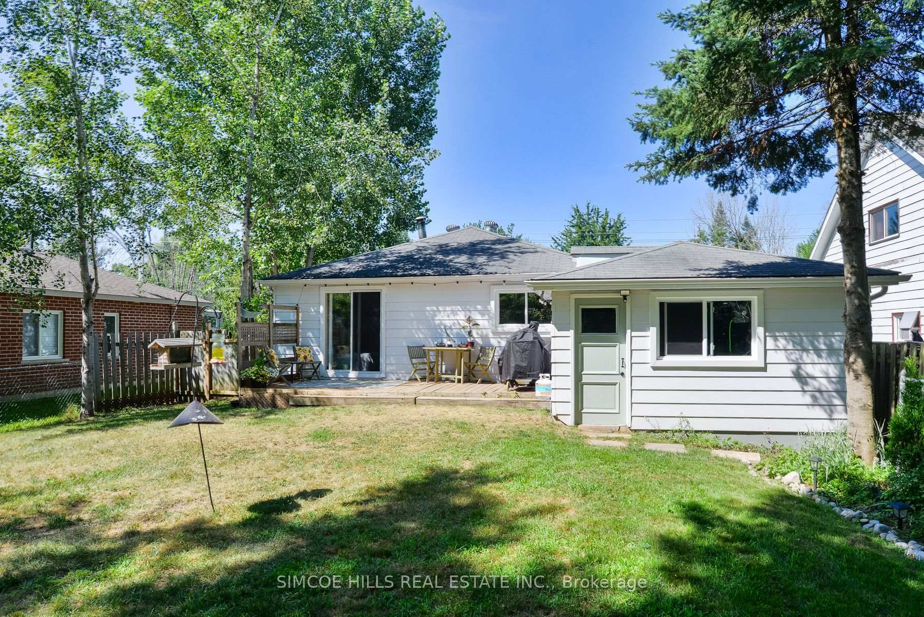 Photo 2 of 3433 Beachview Avenue, Severn, West Shore — HOMEH