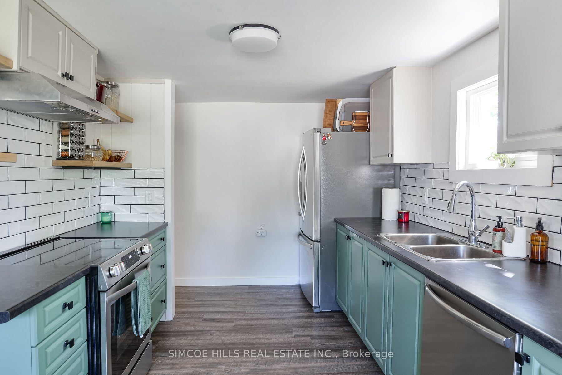 Photo 8 of 3433 Beachview Avenue, Severn, West Shore — HOMEH