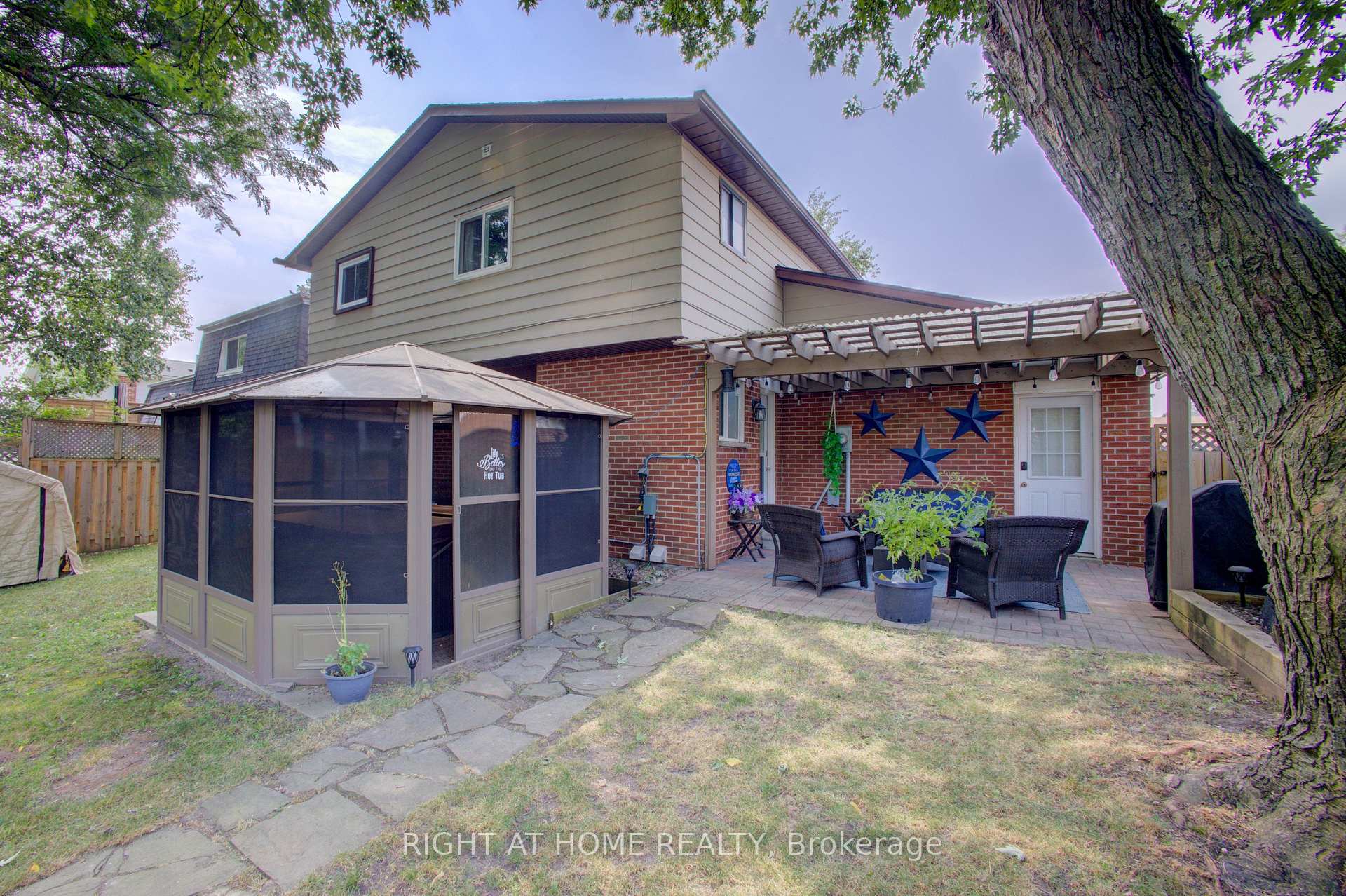 Photo 31 of 3 Newton Drive, Orangeville — HOMEH