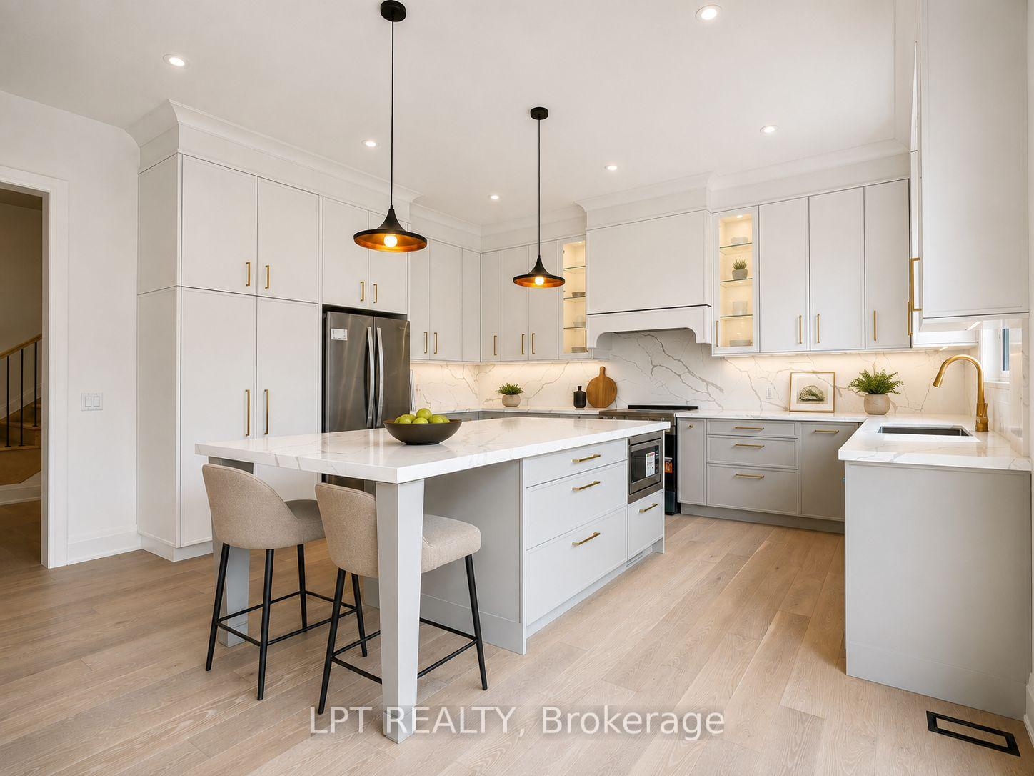 Photo 1 of 3 Richmond Park Drive, Georgina, Keswick North — HOMEH