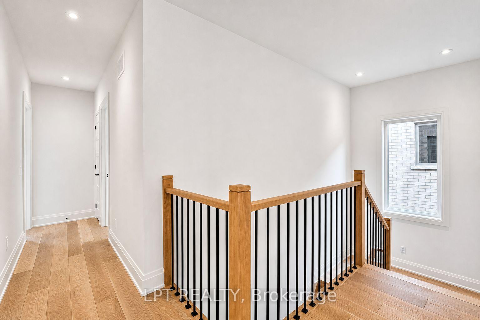 Photo 24 of 3 Richmond Park Drive, Georgina, Keswick North — HOMEH