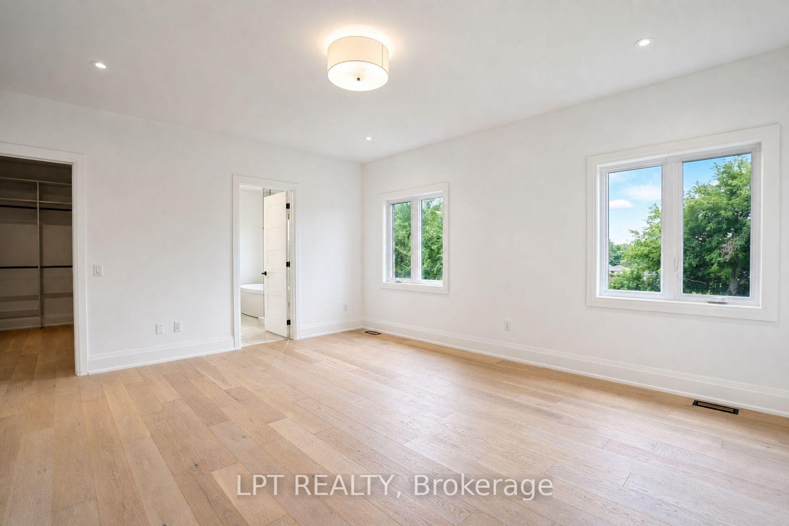 Photo 27 of 3 Richmond Park Drive, Georgina, Keswick North — HOMEH