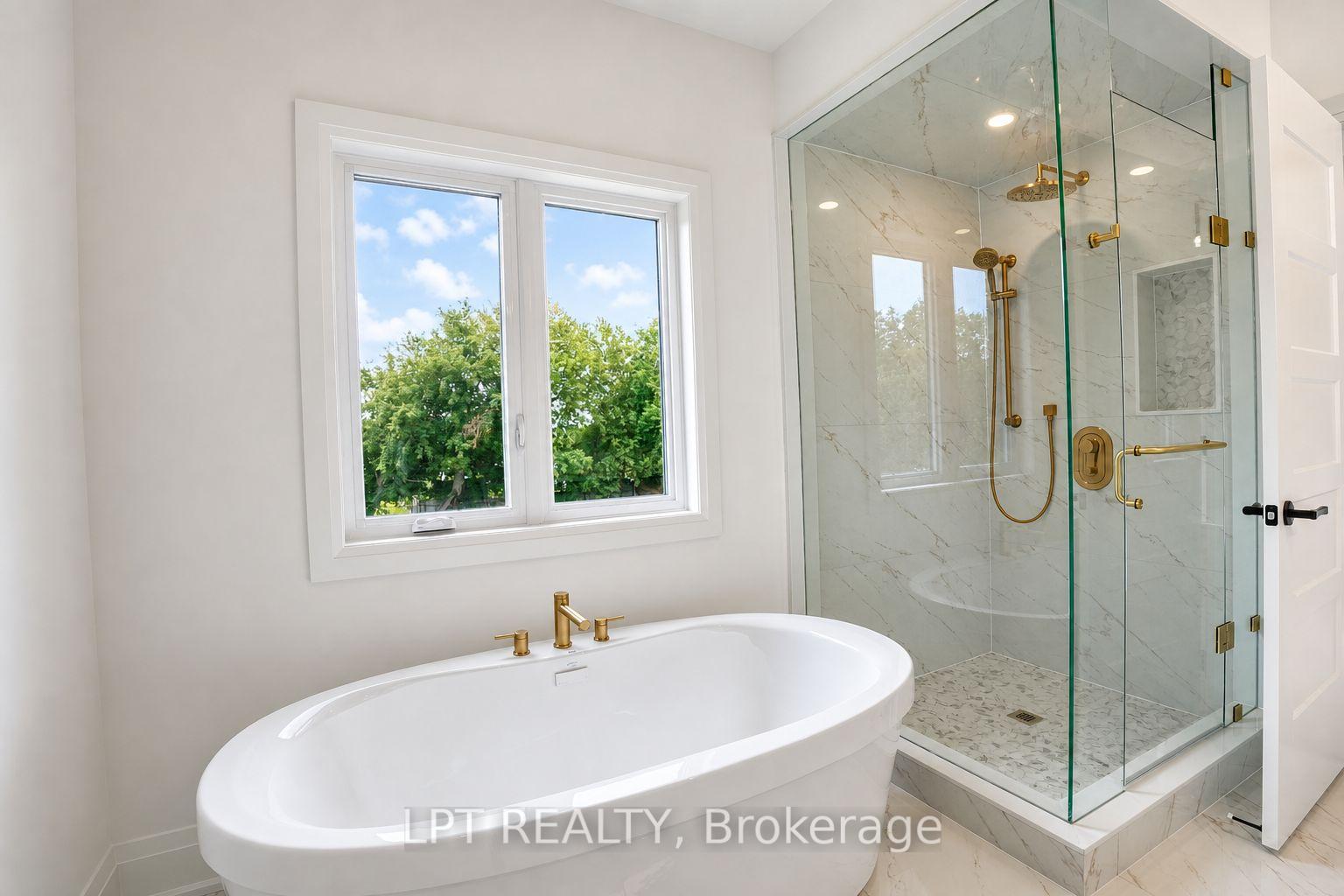 Photo 34 of 3 Richmond Park Drive, Georgina, Keswick North — HOMEH