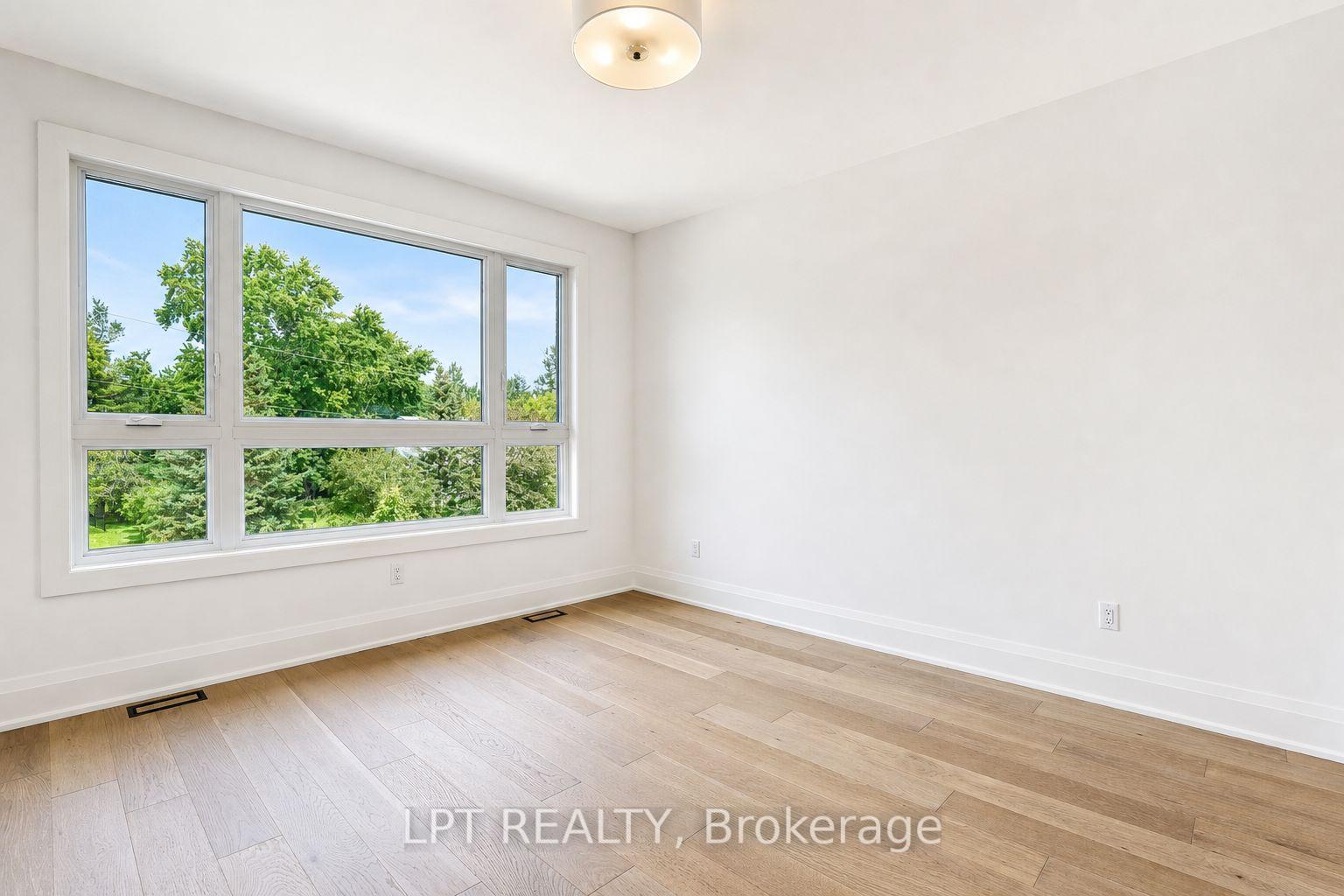 Photo 42 of 3 Richmond Park Drive, Georgina, Keswick North — HOMEH