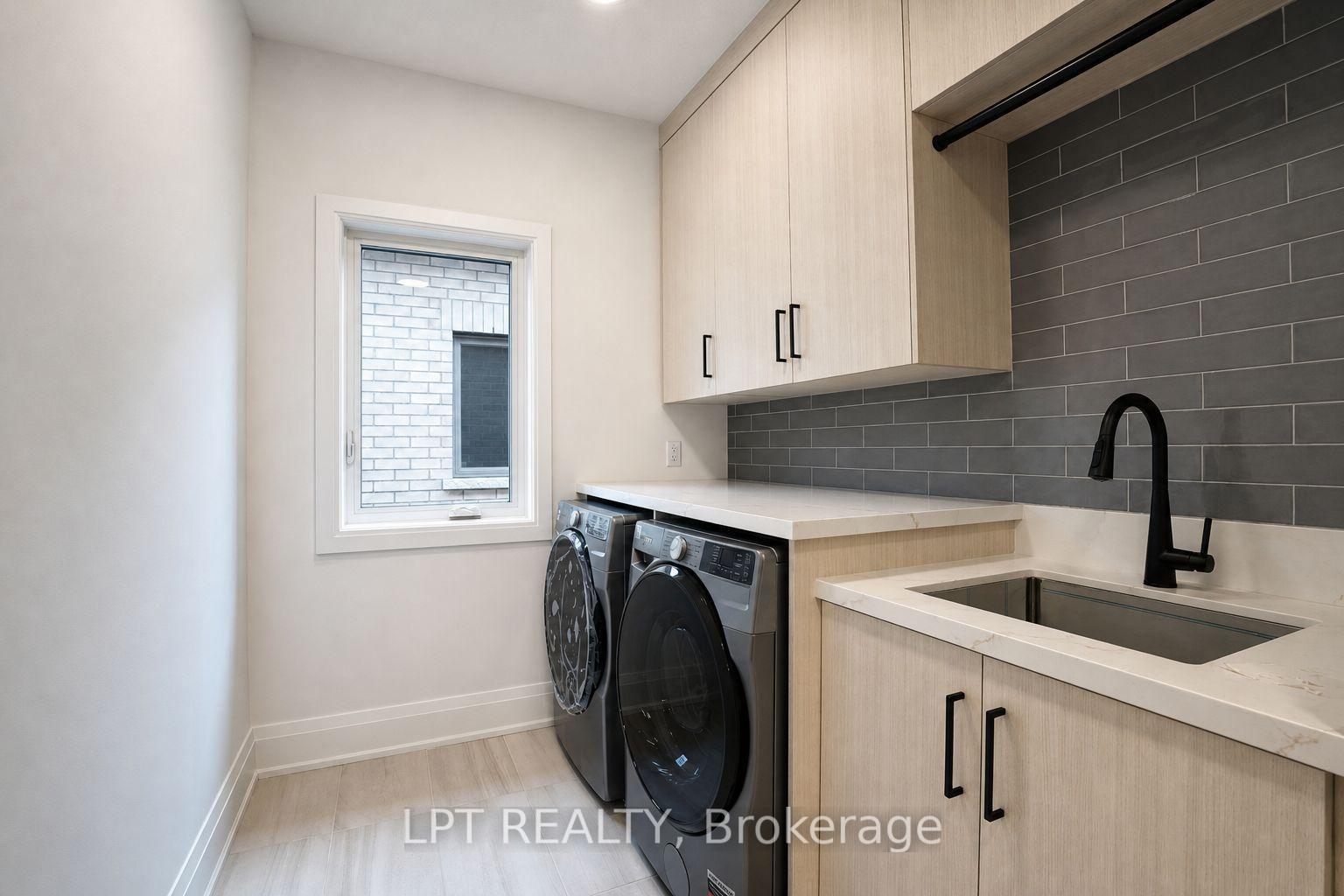 Photo 46 of 3 Richmond Park Drive, Georgina, Keswick North — HOMEH
