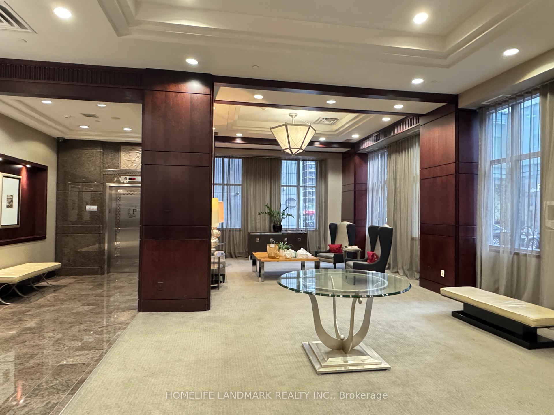 Photo 3 of Unit 501, 35 Balmuto Street, Toronto, Bay Street Corridor — HOMEH