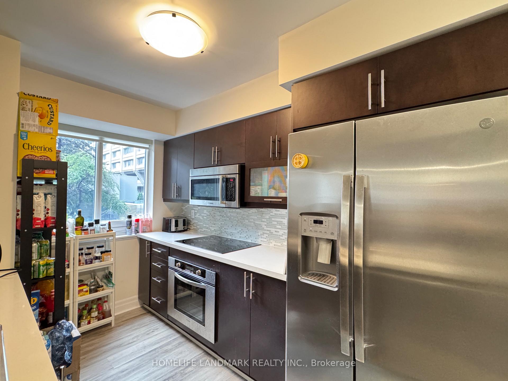 Photo 7 of Unit 501, 35 Balmuto Street, Toronto, Bay Street Corridor — HOMEH