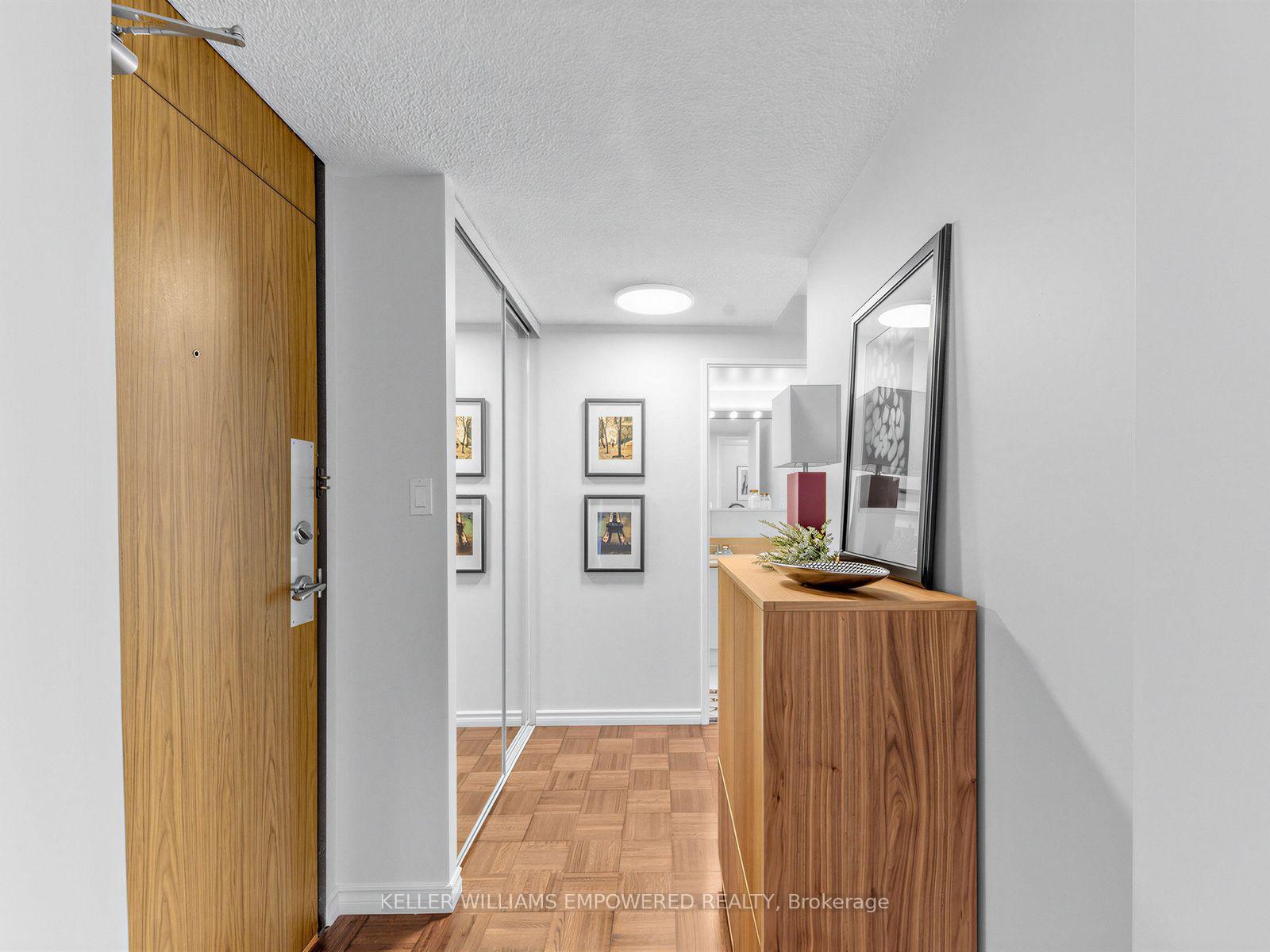 Photo 6 of Unit 409, 270 Scarlett Road, Toronto, Rockcliffe-Smythe — HOMEH