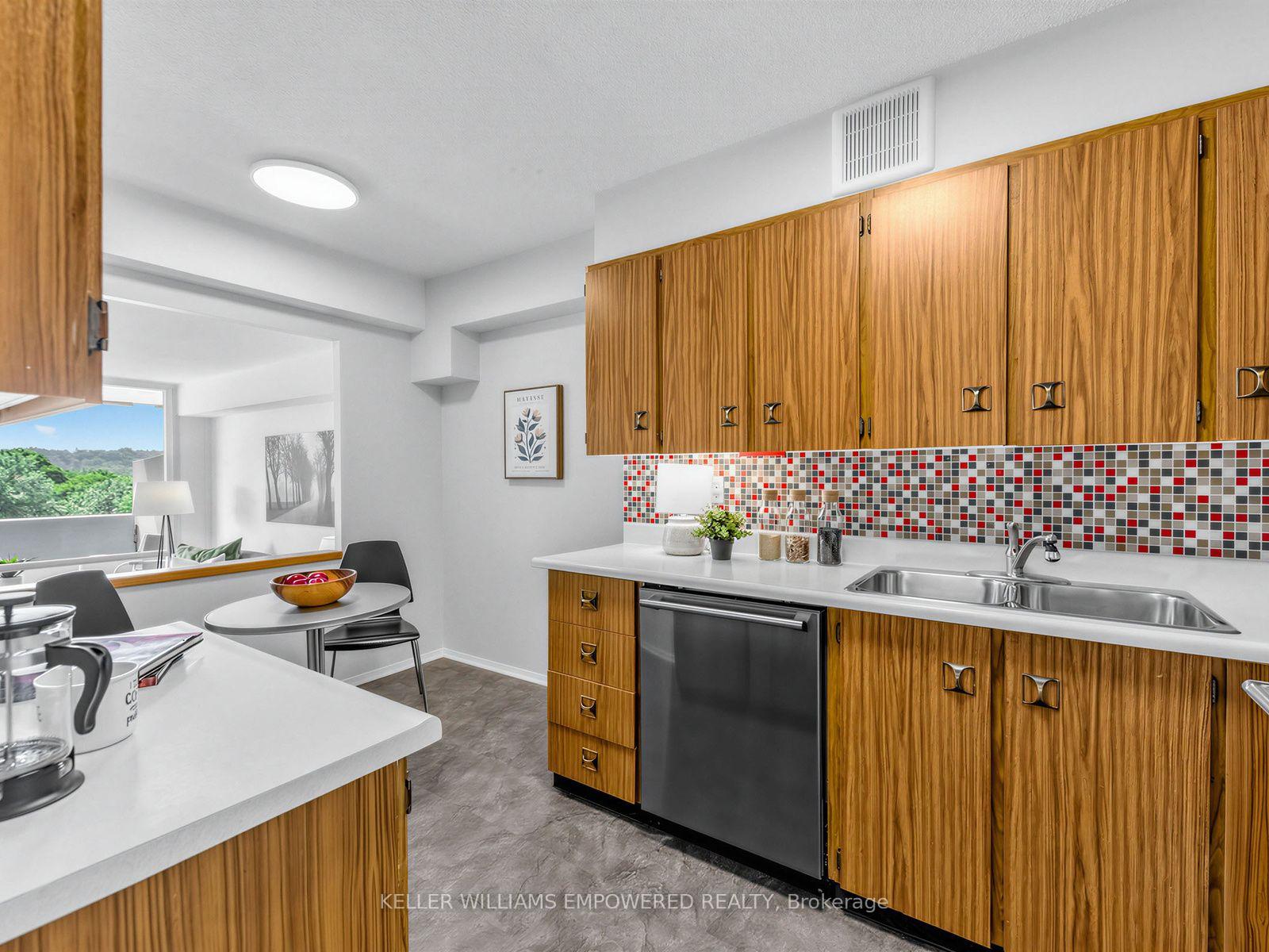 Photo 19 of Unit 409, 270 Scarlett Road, Toronto, Rockcliffe-Smythe — HOMEH