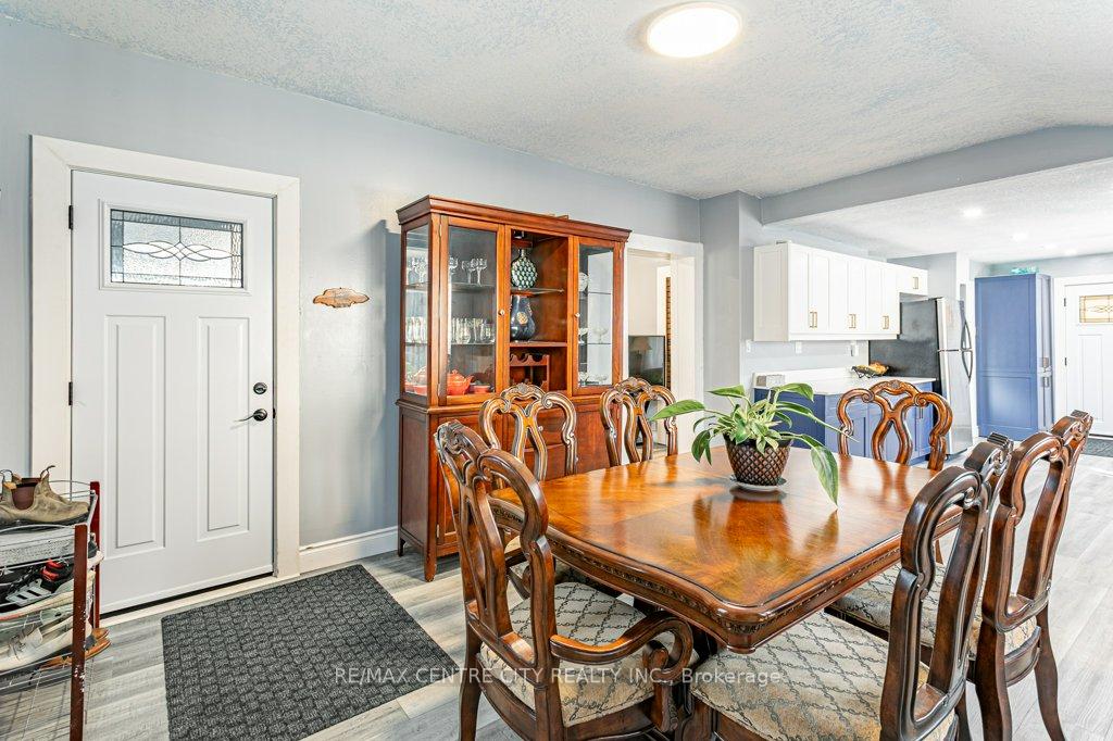 Photo 20 of 52 Princess Avenue, St. Thomas — HOMEH