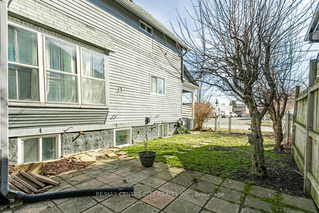 Photo 30 of 52 Princess Avenue, St. Thomas — HOMEH