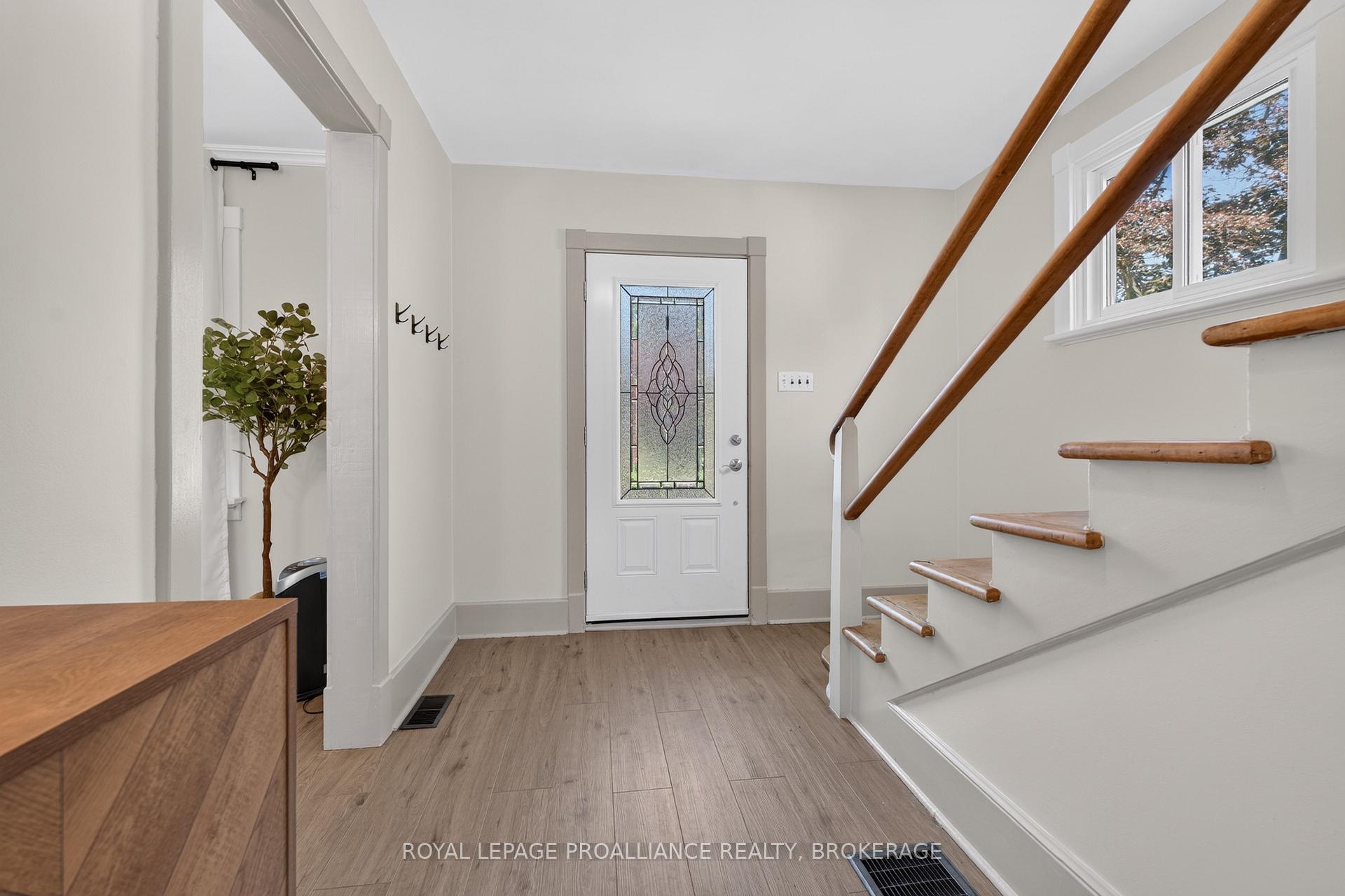 Photo 6 of 265 College Street, Kingston, Central City East — HOMEH