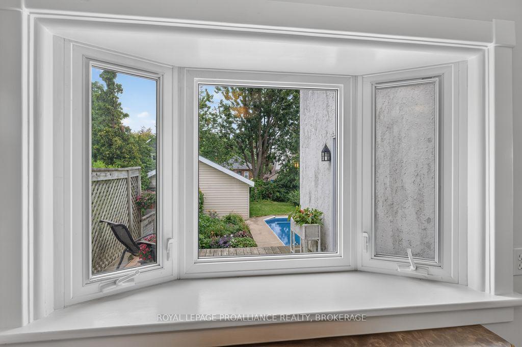 Photo 14 of 265 College Street, Kingston, Central City East — HOMEH
