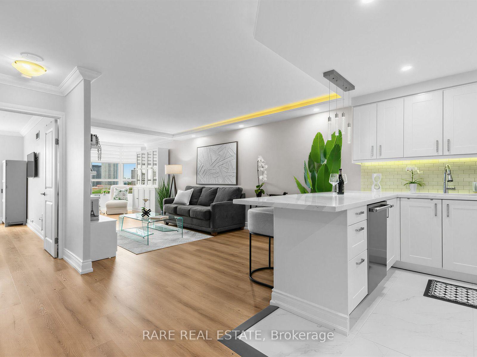 Photo 3 of Unit 710, 7601 Bathurst Street, Vaughan, Crestwood-Springfarm-Yorkhill — HOMEH