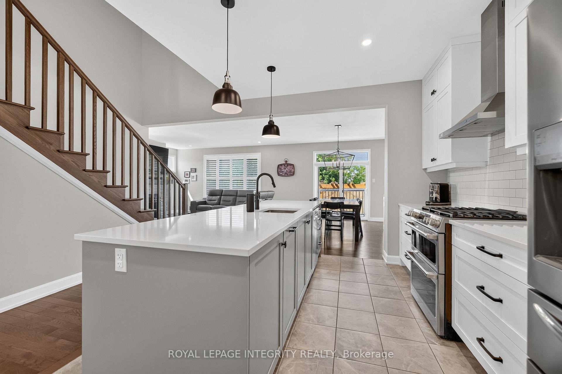 Photo 13 of 501 Cannes Crescent, Ottawa, Avalon East — HOMEH