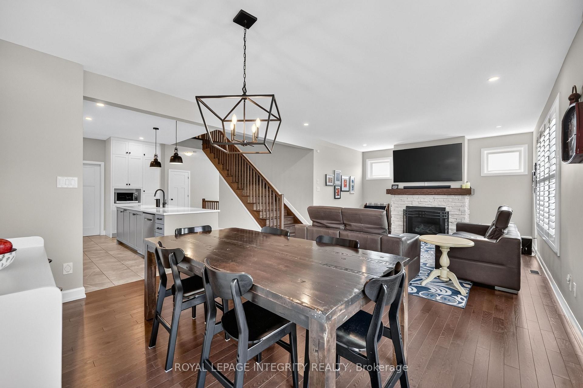Photo 16 of 501 Cannes Crescent, Ottawa, Avalon East — HOMEH