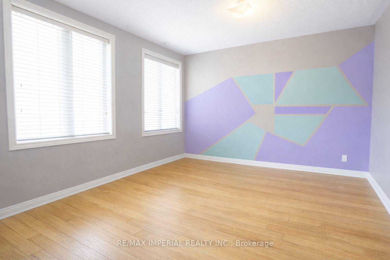 Photo 3 of 37 Carnahan Terrace, Toronto, East End-Danforth — HOMEH