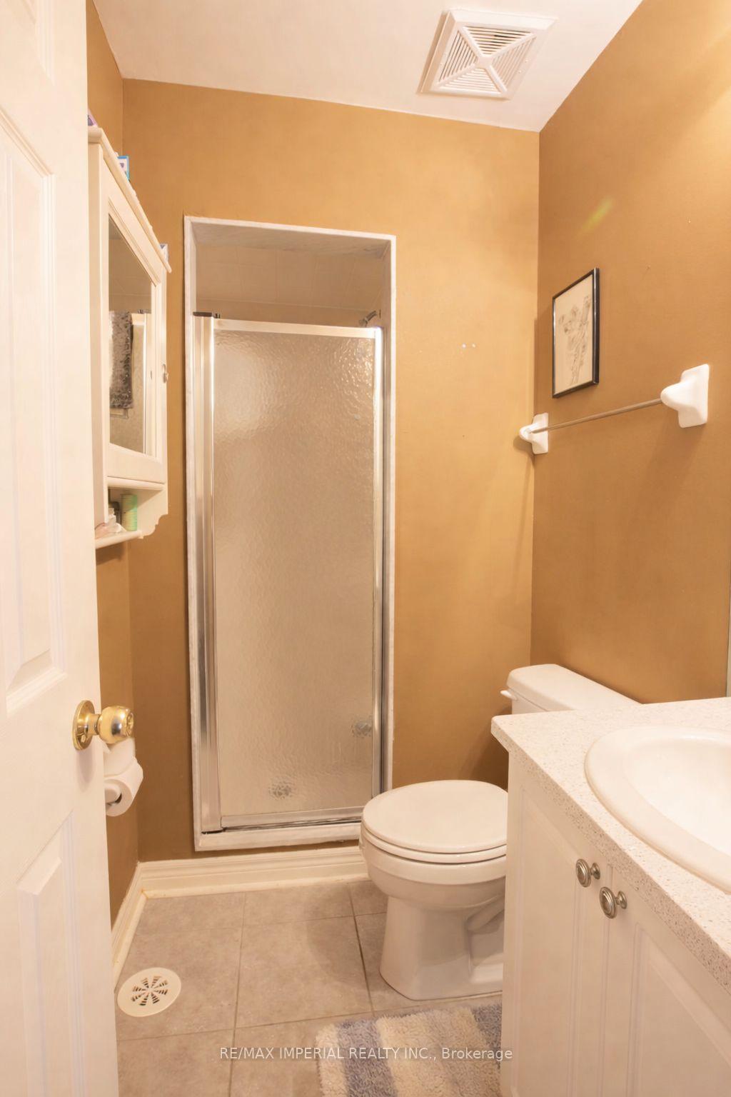 Photo 12 of 37 Carnahan Terrace, Toronto, East End-Danforth — HOMEH