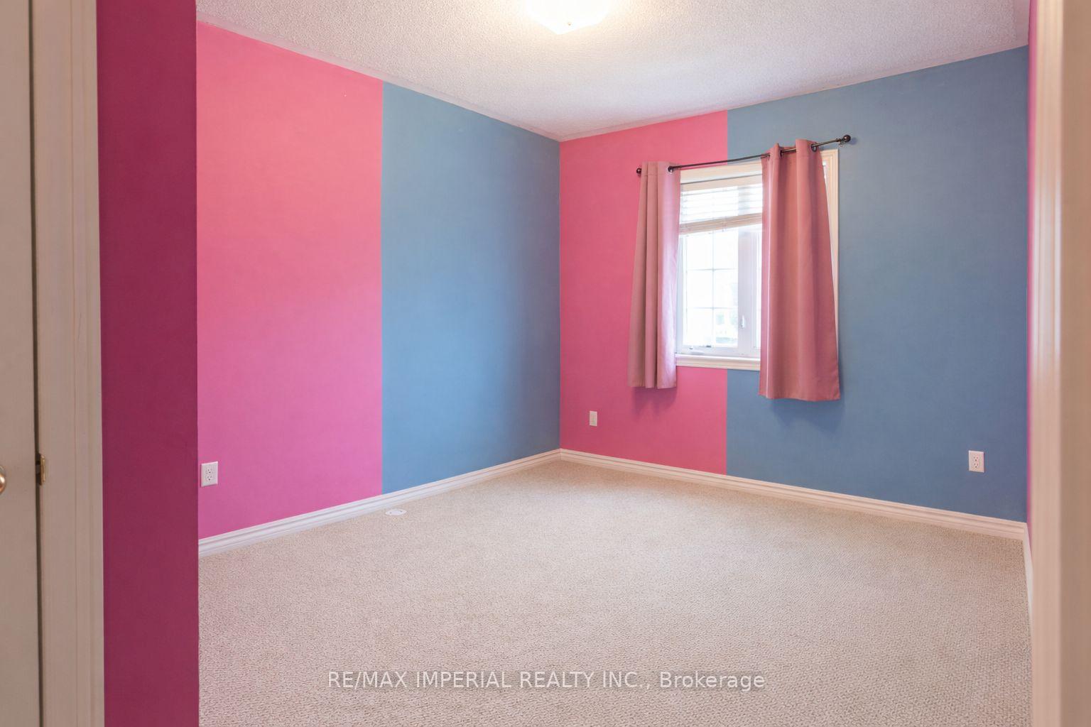 Photo 13 of 37 Carnahan Terrace, Toronto, East End-Danforth — HOMEH