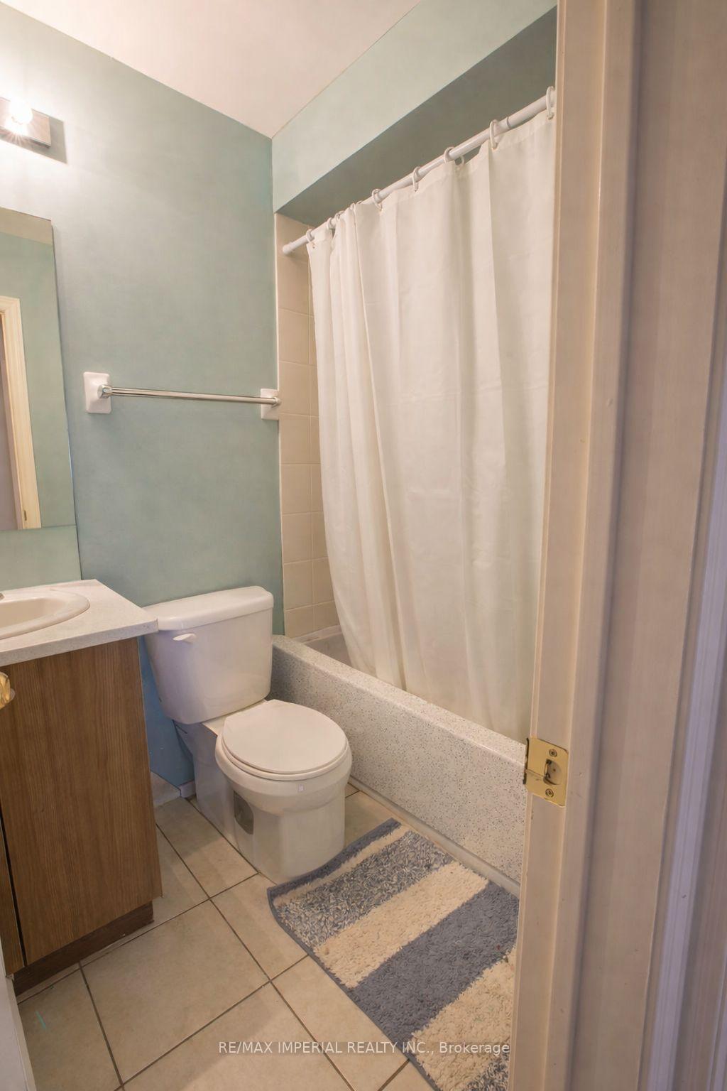 Photo 17 of 37 Carnahan Terrace, Toronto, East End-Danforth — HOMEH